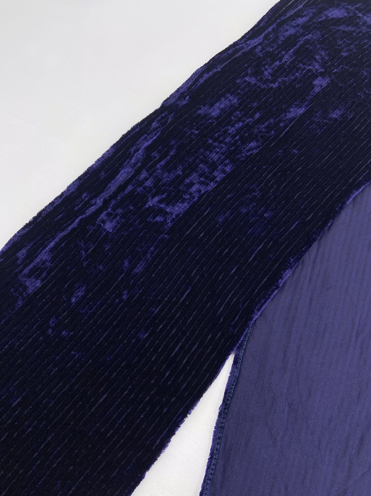 Gucci Fall 1996 Tom Ford Blue Velvet Striped Silk Scarf Neckpiece