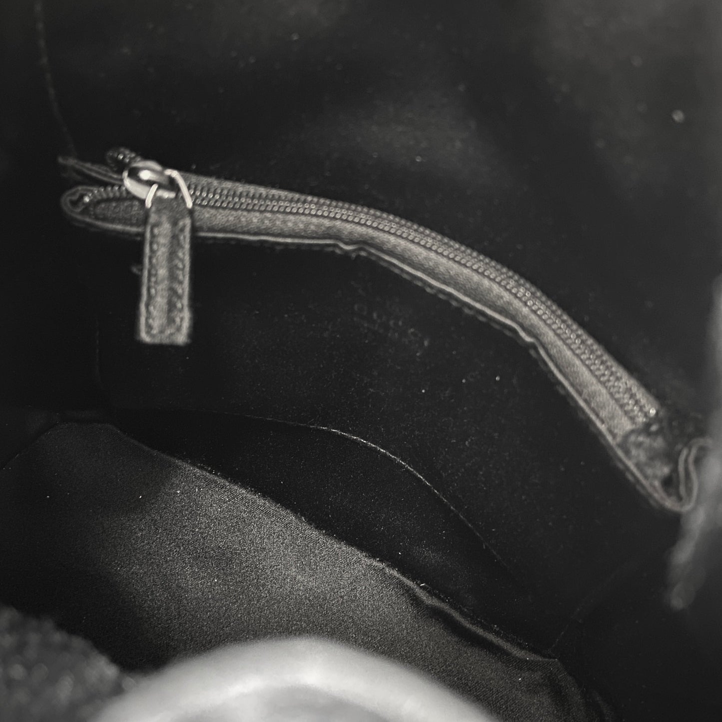 Gucci Fall 1999 Tom Ford black velvet acrylic ring bucket handbag