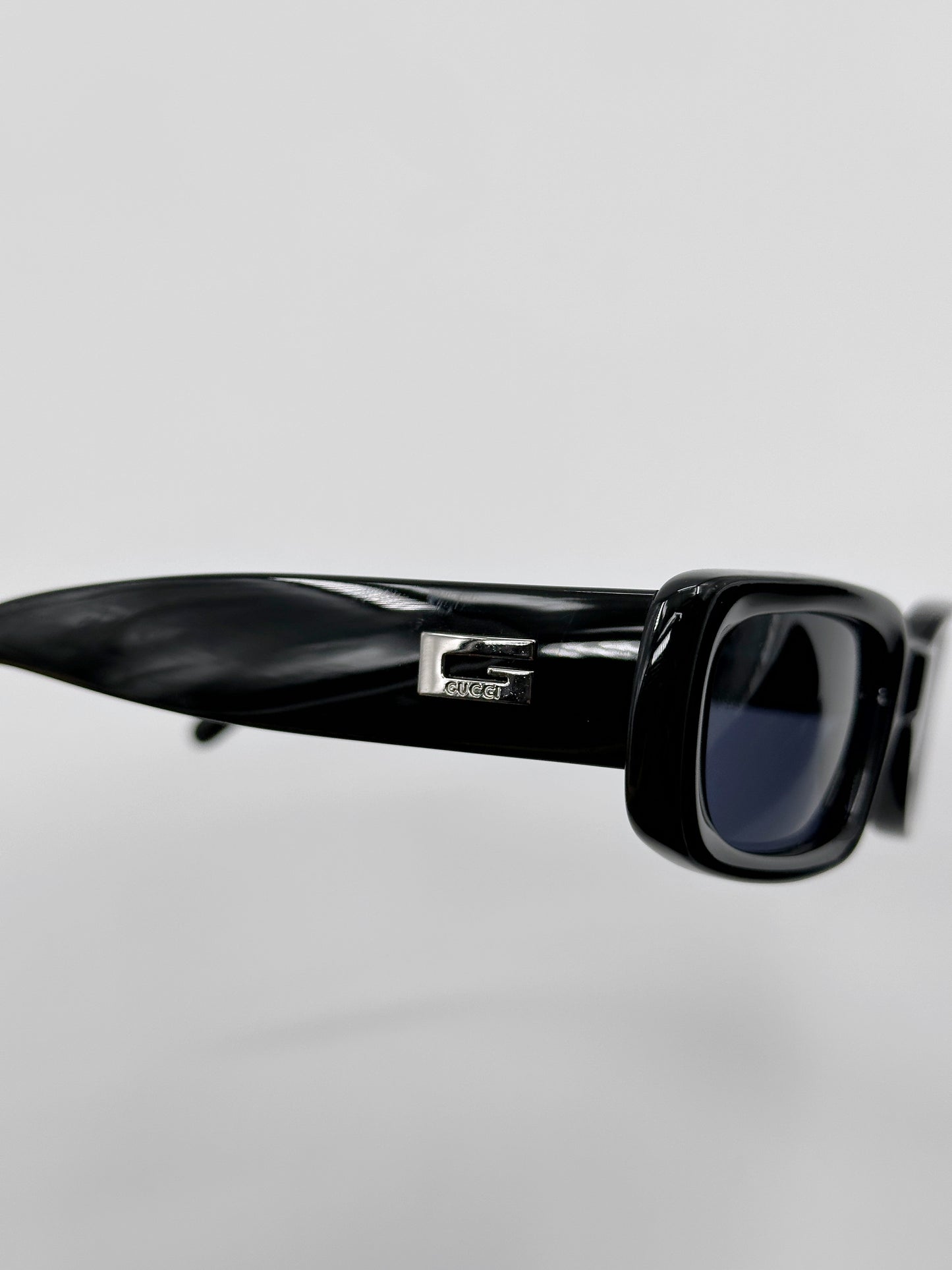 Gucci Spring 1998 Tom Ford Campaign Navy Sunglasses