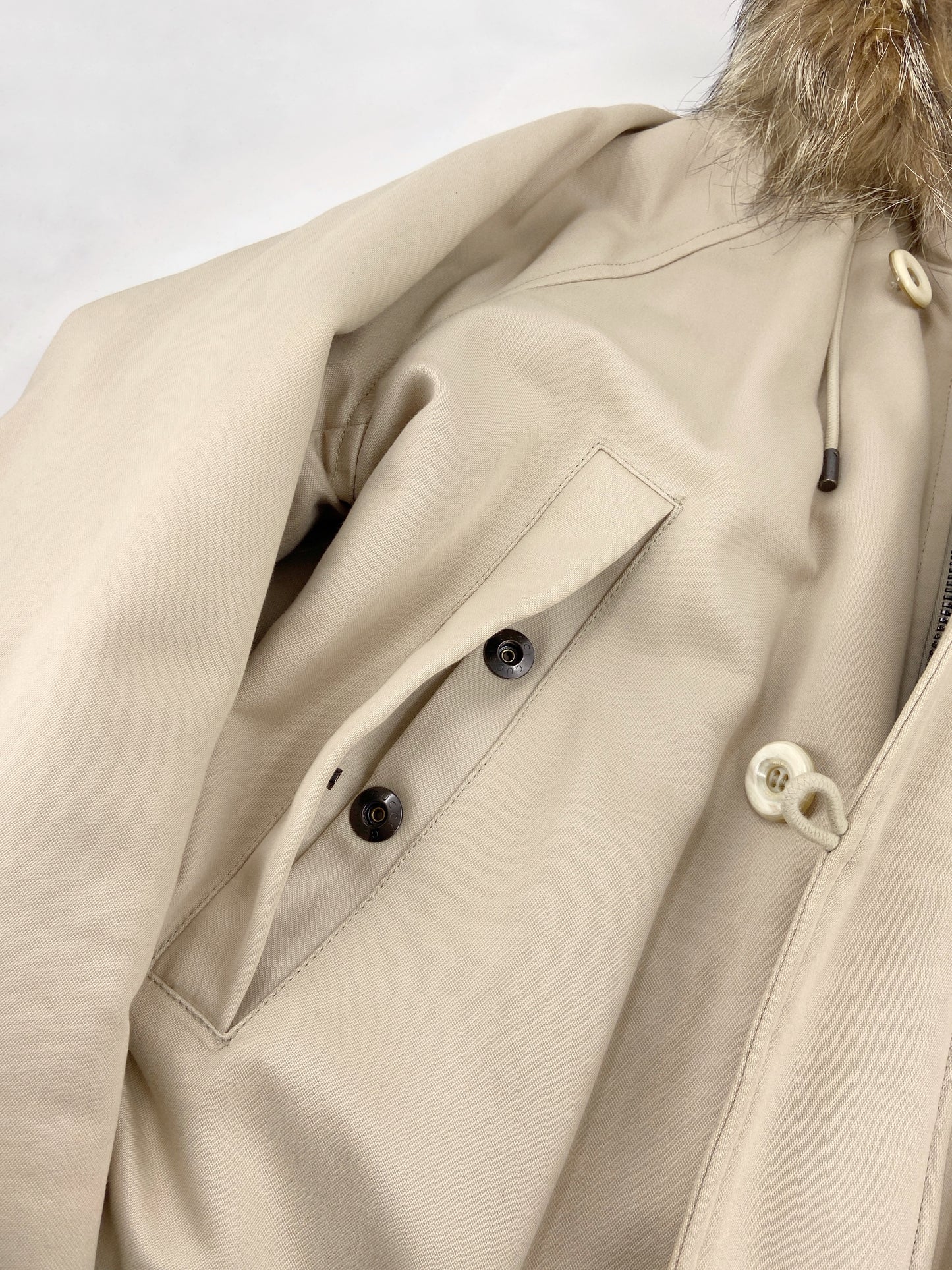 Gucci Fall 1998 Tom Ford Menswear Coyote Fur Hood N-3B Heavyweight Military Winter Coat 48