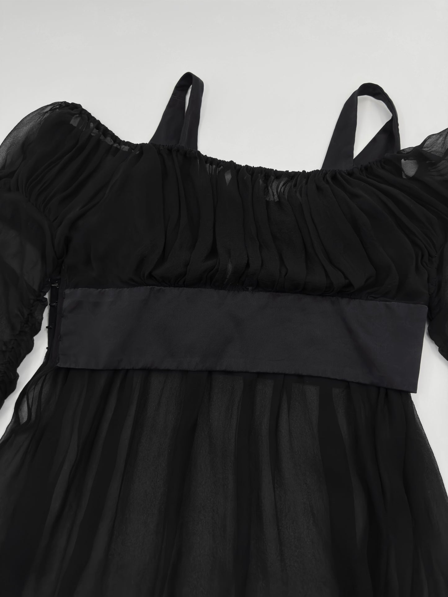 Gucci Fall 2005 Black Drop Shoulder Ruched Sheer Pure Silk Satin Top 40