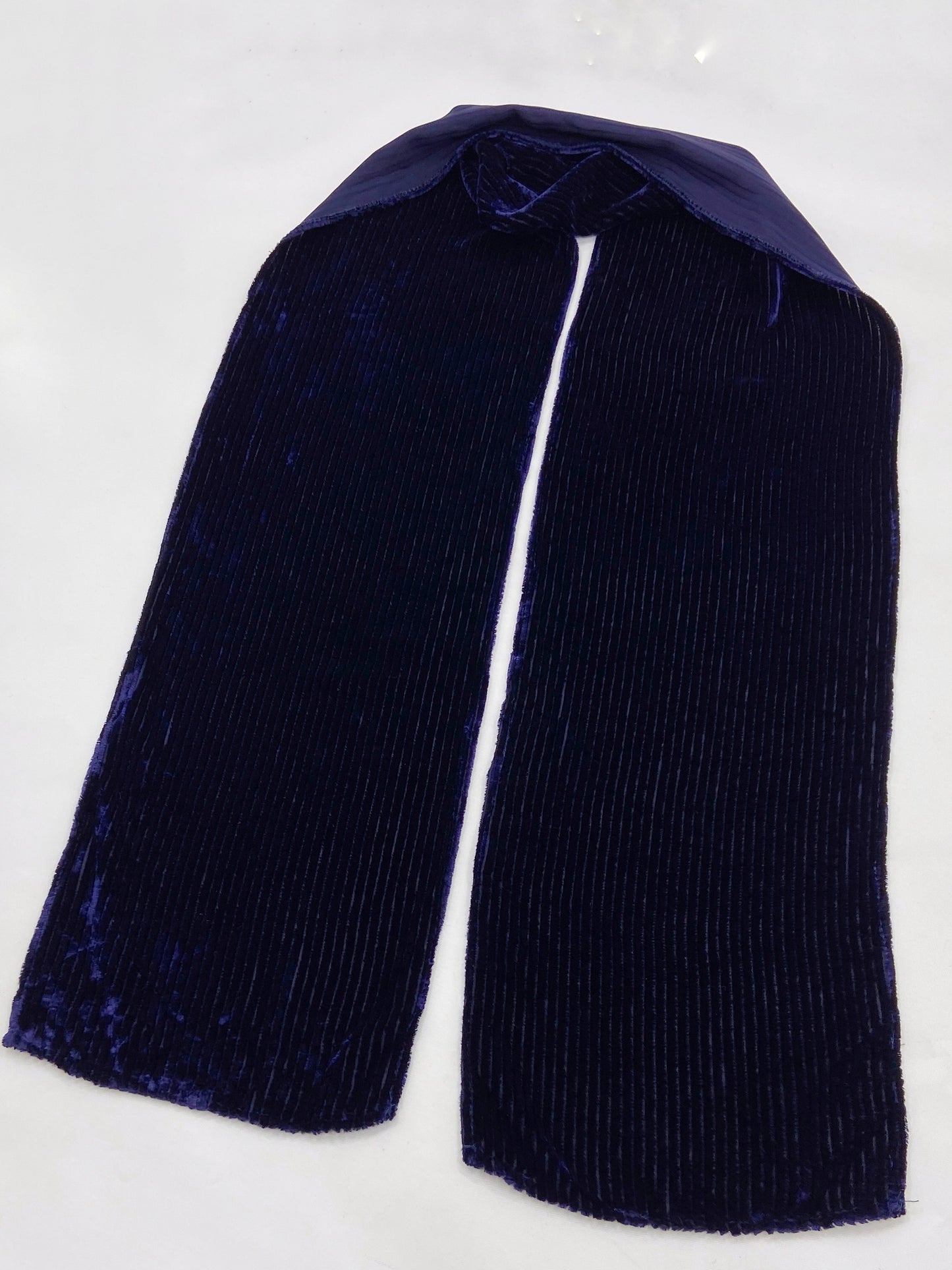 Gucci Fall 1996 Tom Ford Blue Velvet Striped Silk Scarf Neckpiece