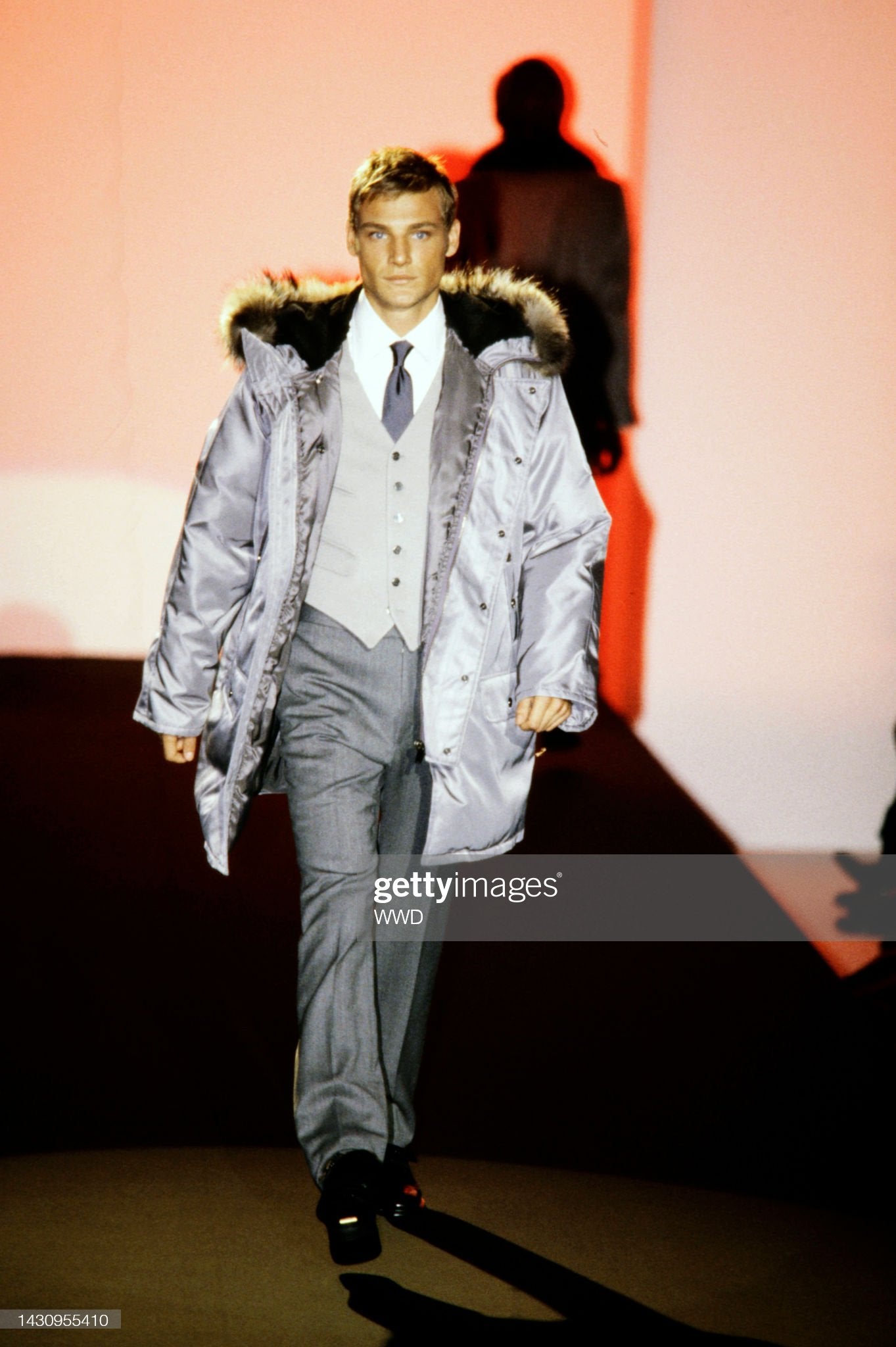 Gucci Fall 1998 Tom Ford Menswear Coyote Fur Hood N-3B Heavyweight Military Winter Coat 48