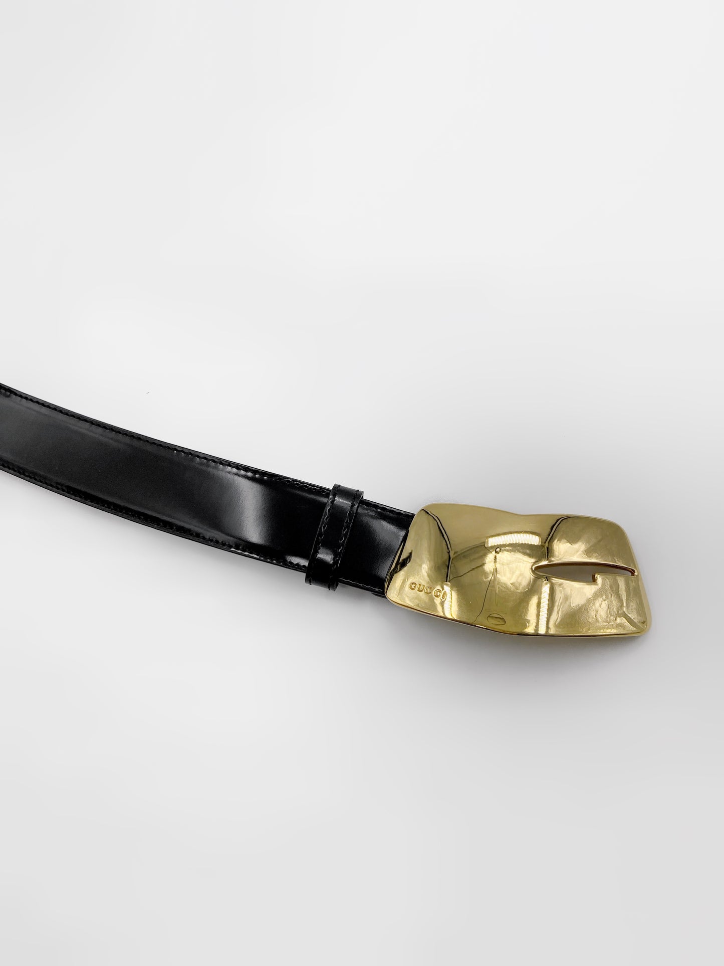 Gucci Fall 1996 Tom Ford Small Gold Logo Black Belt 26