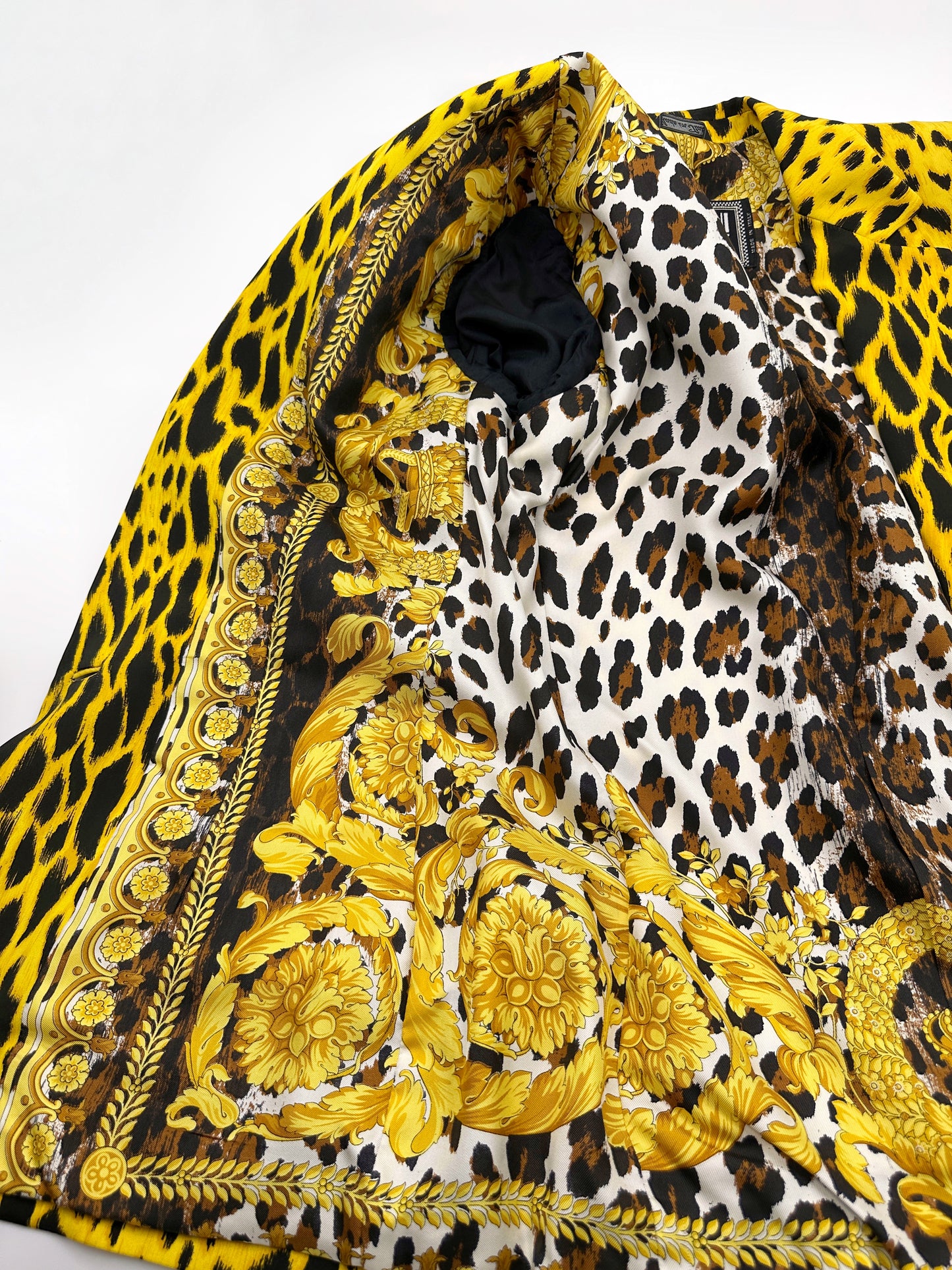 MONUMENTAL Gianni Versace Spring 1992 ANIMALIER Runway Leopard Print Silk Blazer Skirt Set 42