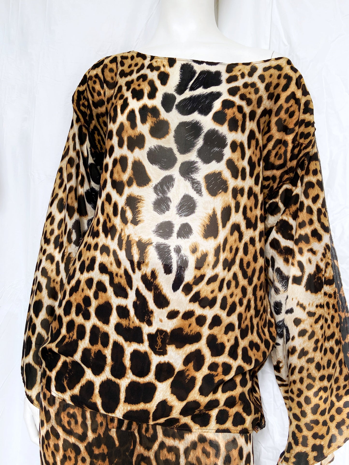Yves Saint Laurent Rive Gauche Spring 2002 Tom Ford Iconic Runway Leopard/ Cheetah Print Oversized Silk Blouse Top 40
