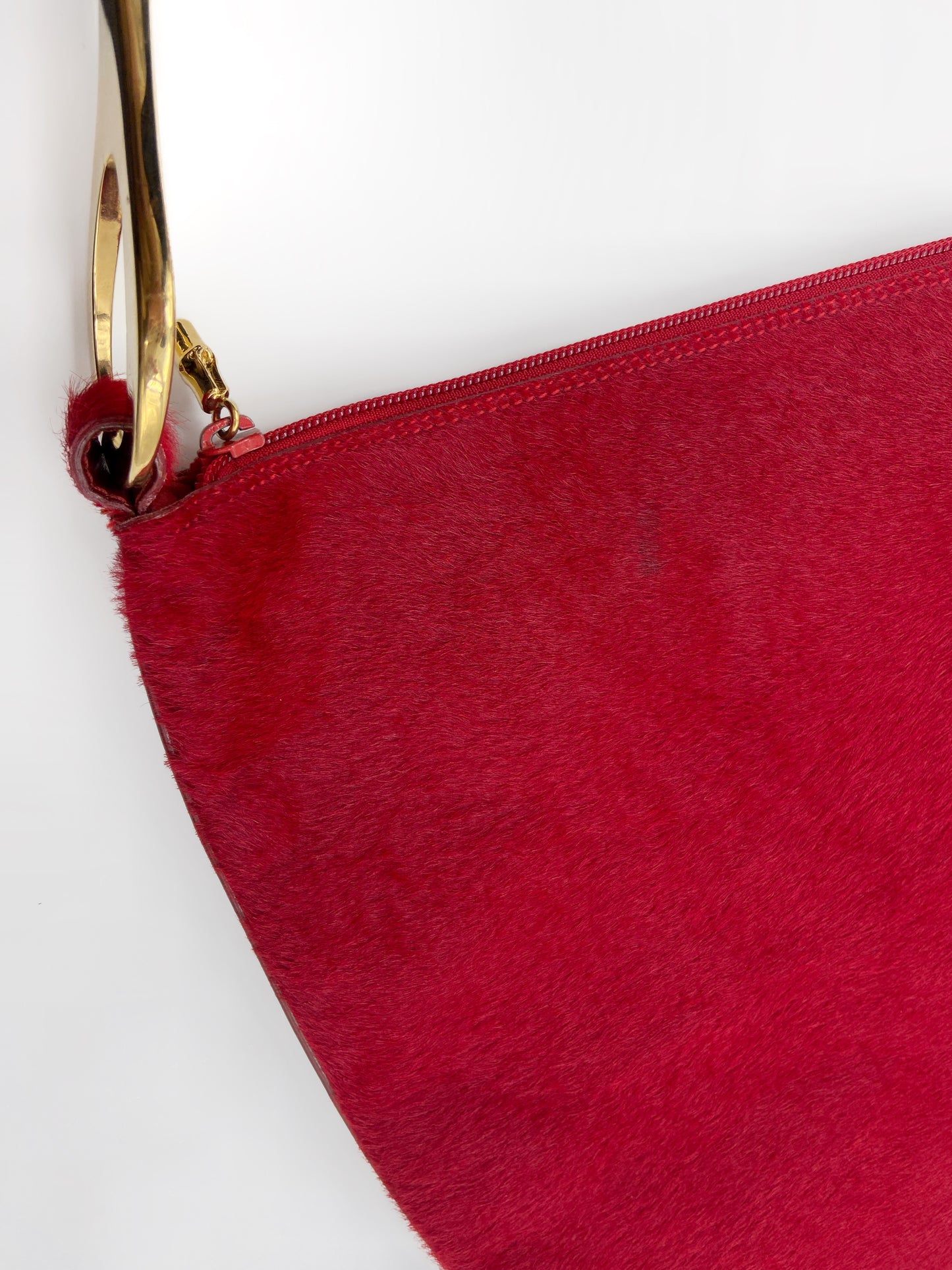 ICONIC Gucci Fall 1996 Tom Ford Red Pony-style Calfskin Gold Horsebit Shoulder Bag