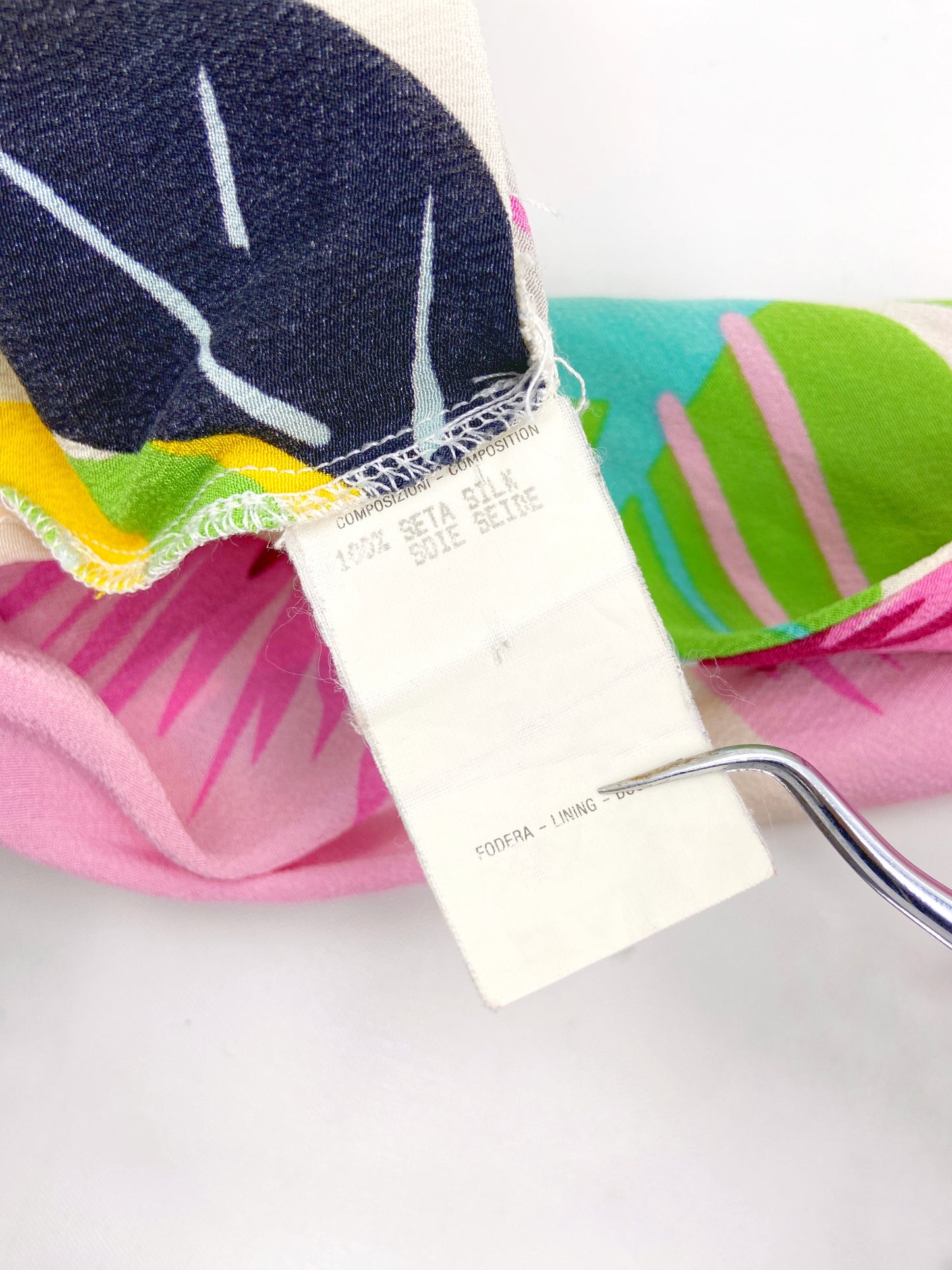 Gucci Spring 1999 Tom Ford Iconic Runway Ivory Floral Silk Ruffle Blouse Top 42