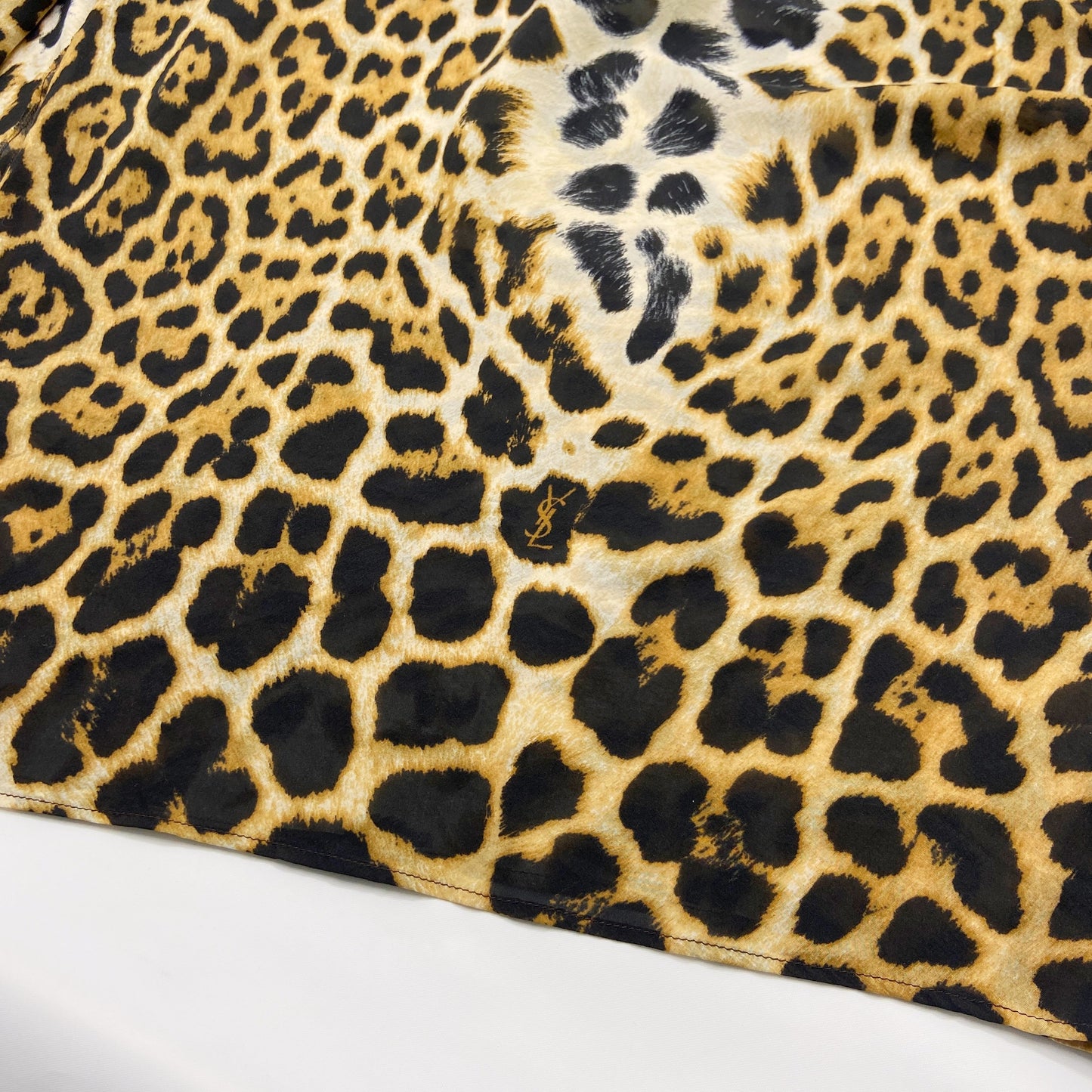 Yves Saint Laurent Rive Gauche Spring 2002 Tom Ford Iconic Runway Leopard/ Cheetah Print Oversized Silk Blouse Top 40