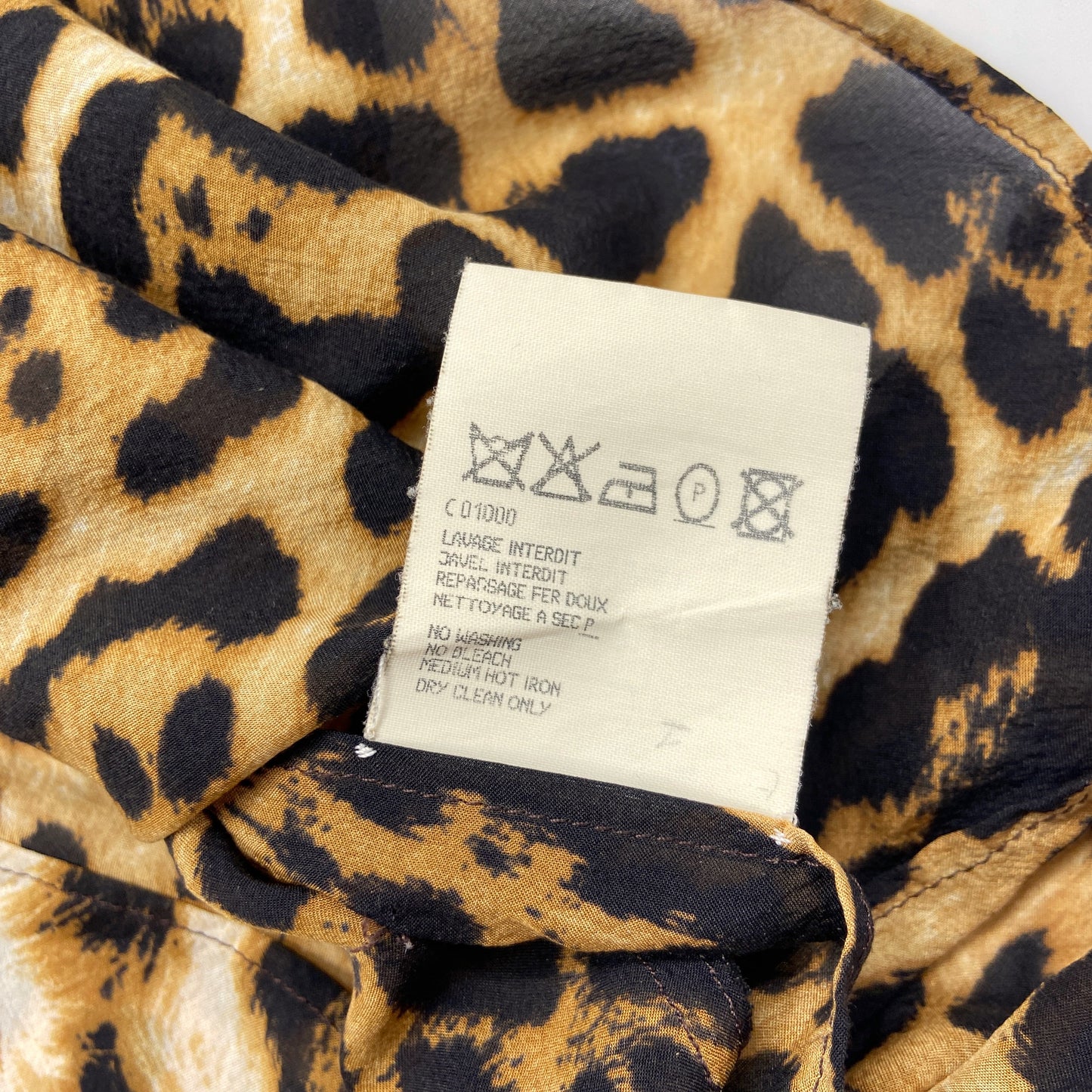 Yves Saint Laurent Rive Gauche Spring 2002 Tom Ford Iconic Runway Leopard/ Cheetah Print Oversized Silk Blouse Top 40