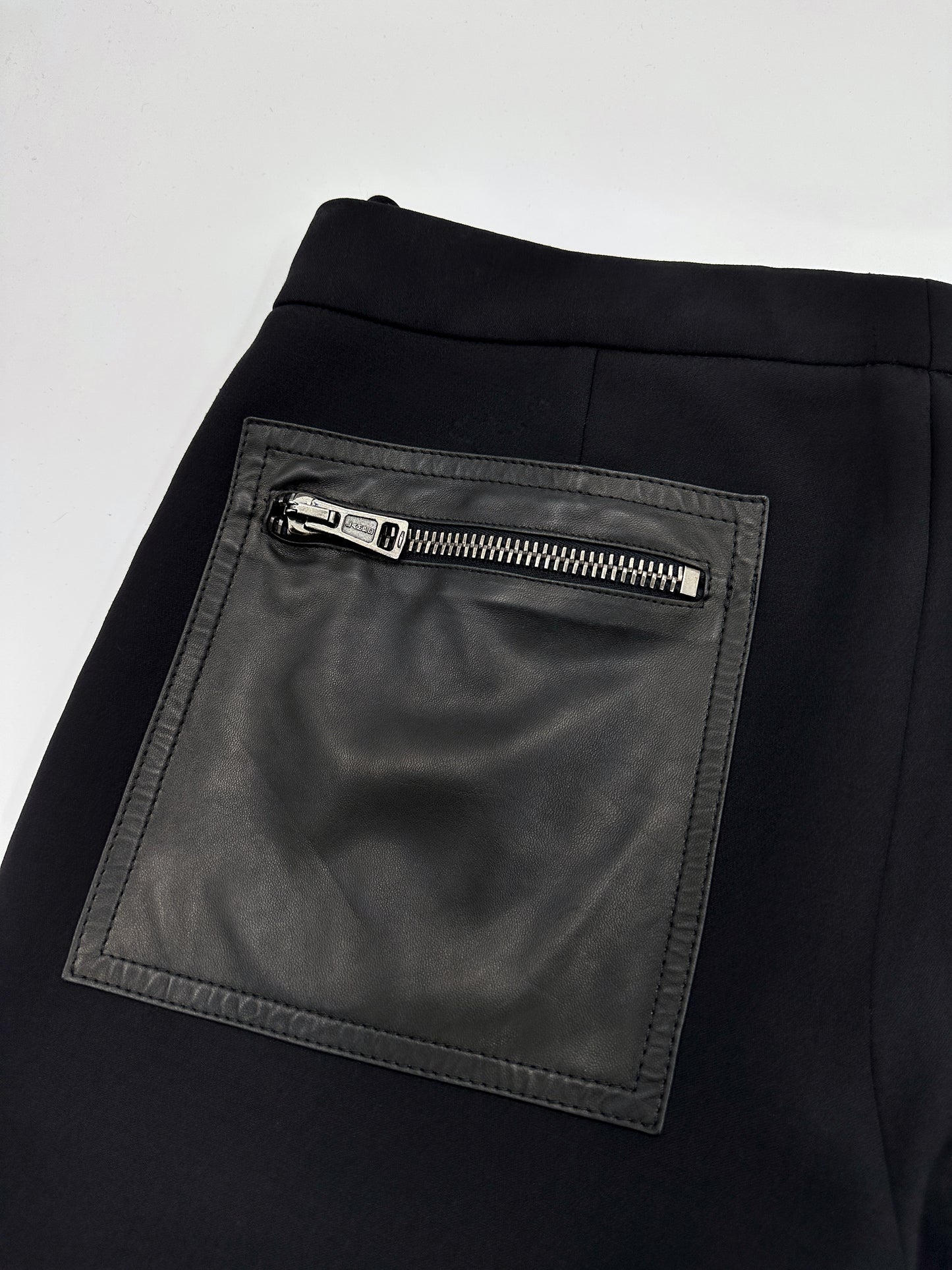 ICONIC Gucci Fall 2001 Tom Ford Black Wool & Leather Zipper Pants 42