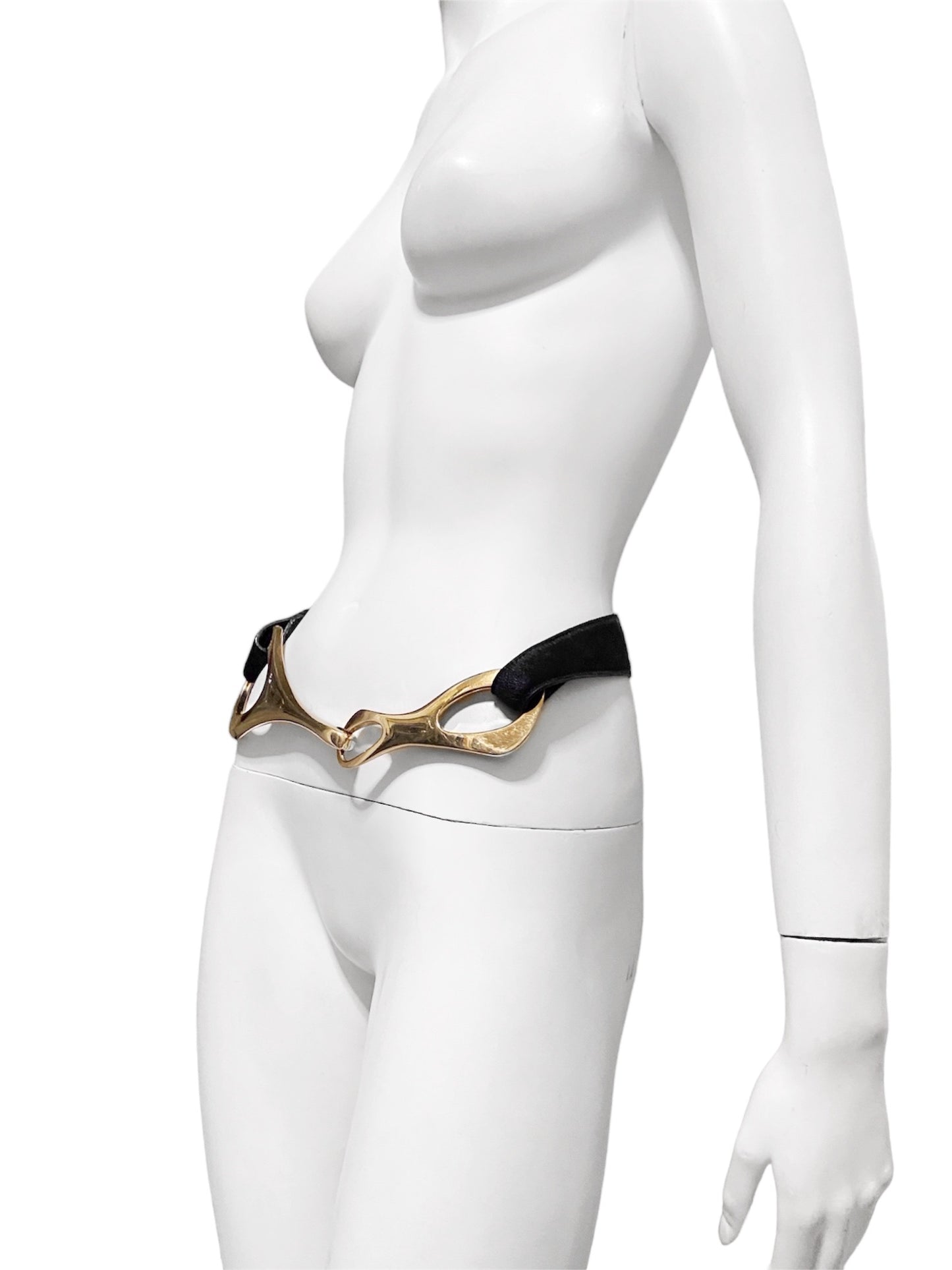 ICONIC Gucci Fall 1996 Oversized Gold Horsebit Black Pony-Styled Calfskin Belt 30