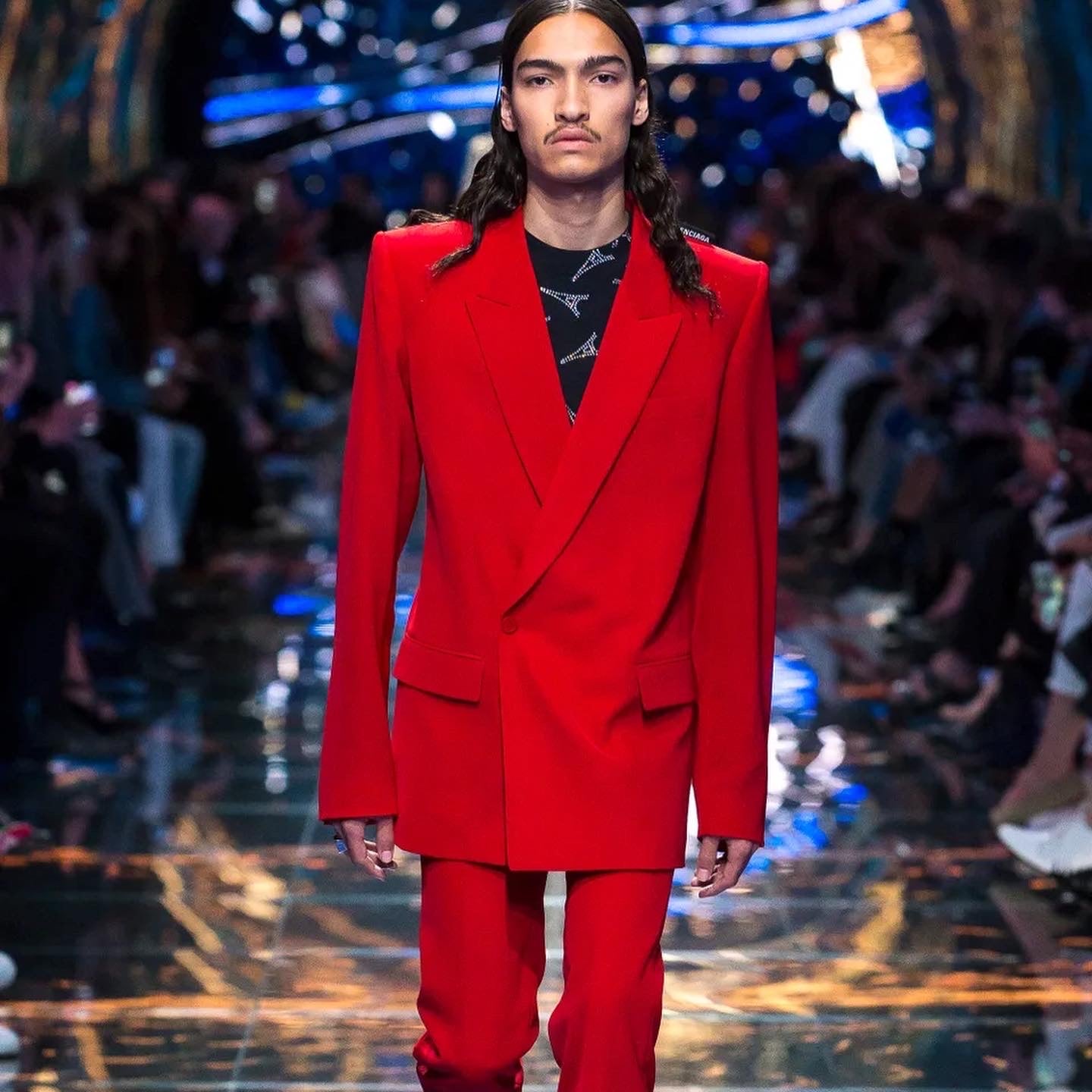 Balenciaga Bwnt ss19 runway set red 80s boxy shoulder blazer pants suit set 44