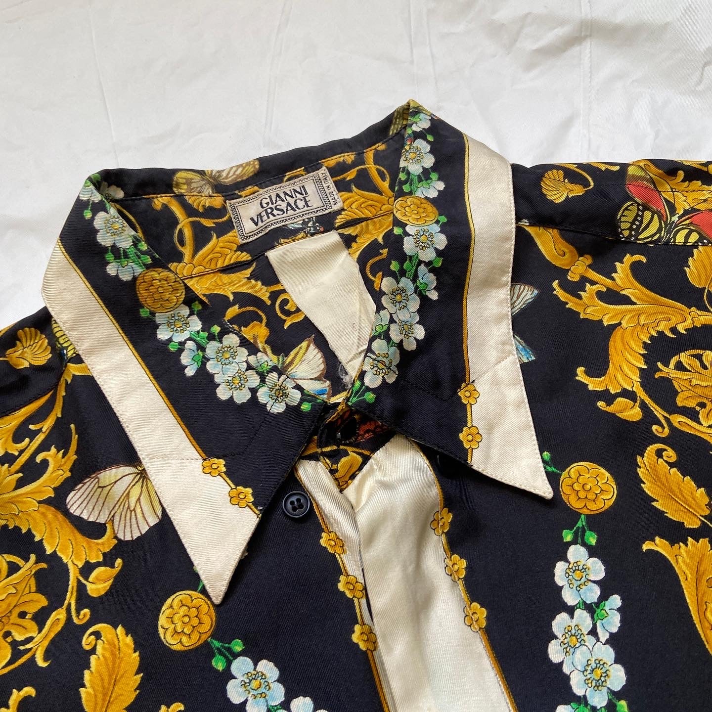 Gianni versace ss1995 butterfly print silk shirt