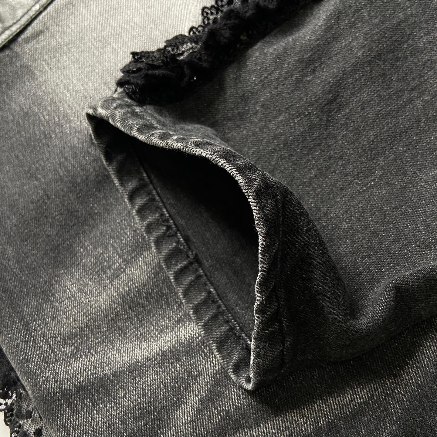 Junya watanabe black trompe l'oeil clawmark sequins lace jeans M