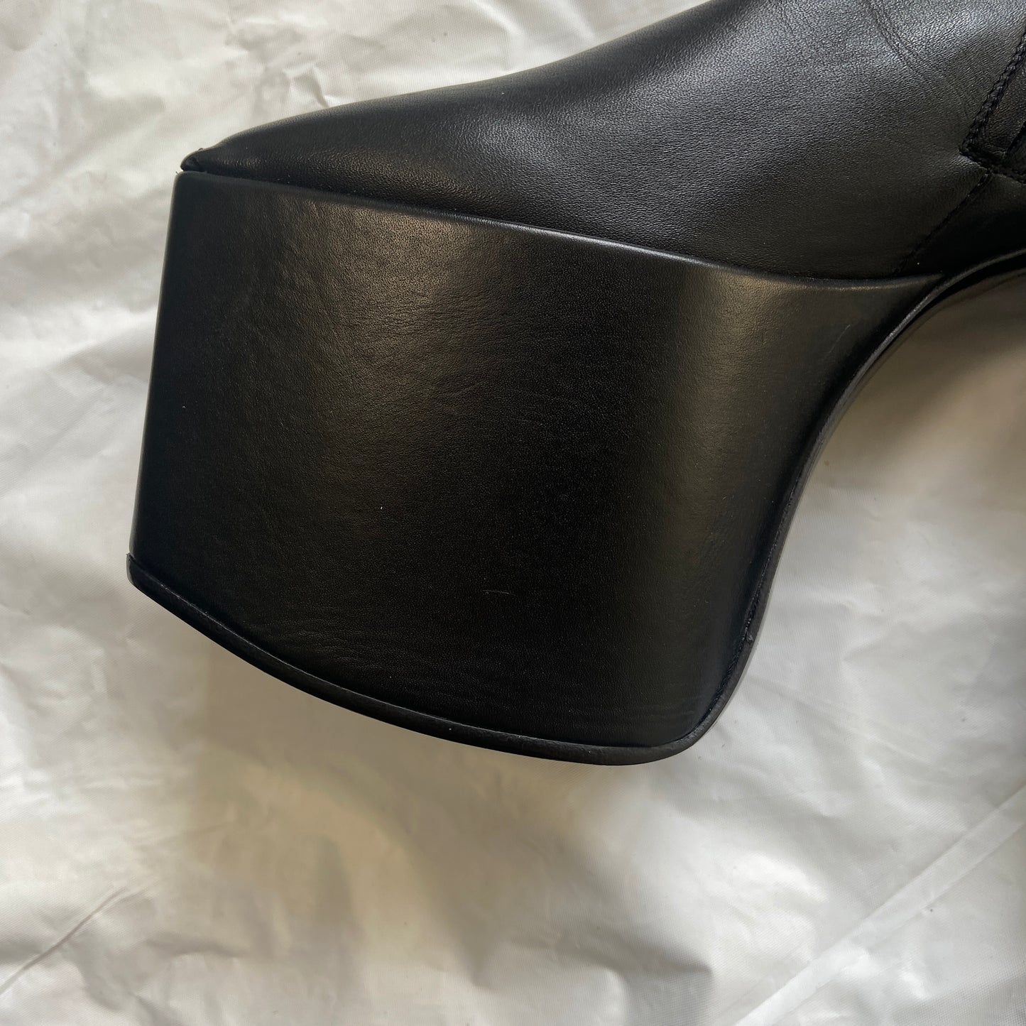 Balenciaga fw16 squared toed platform boot 39