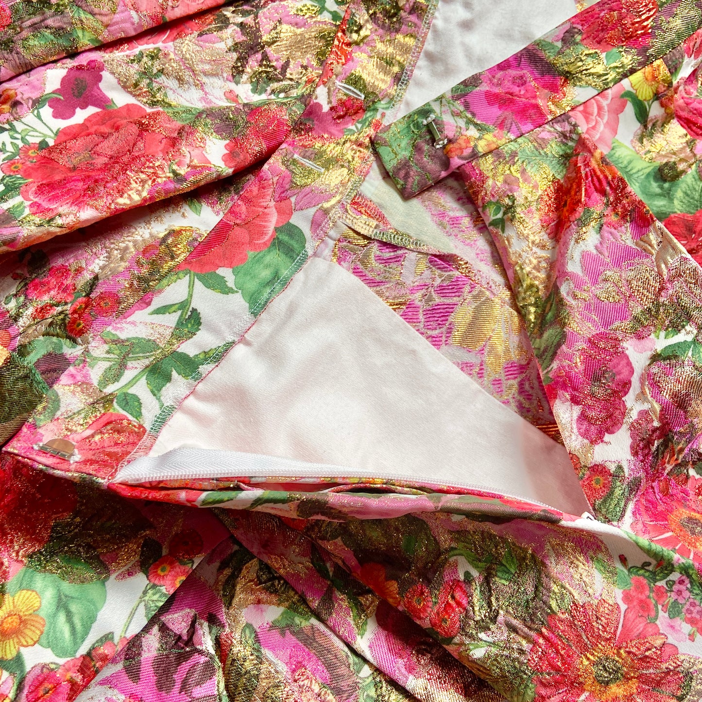 Comme des garçons ss20 floral jacquard gold pink round skirt 31