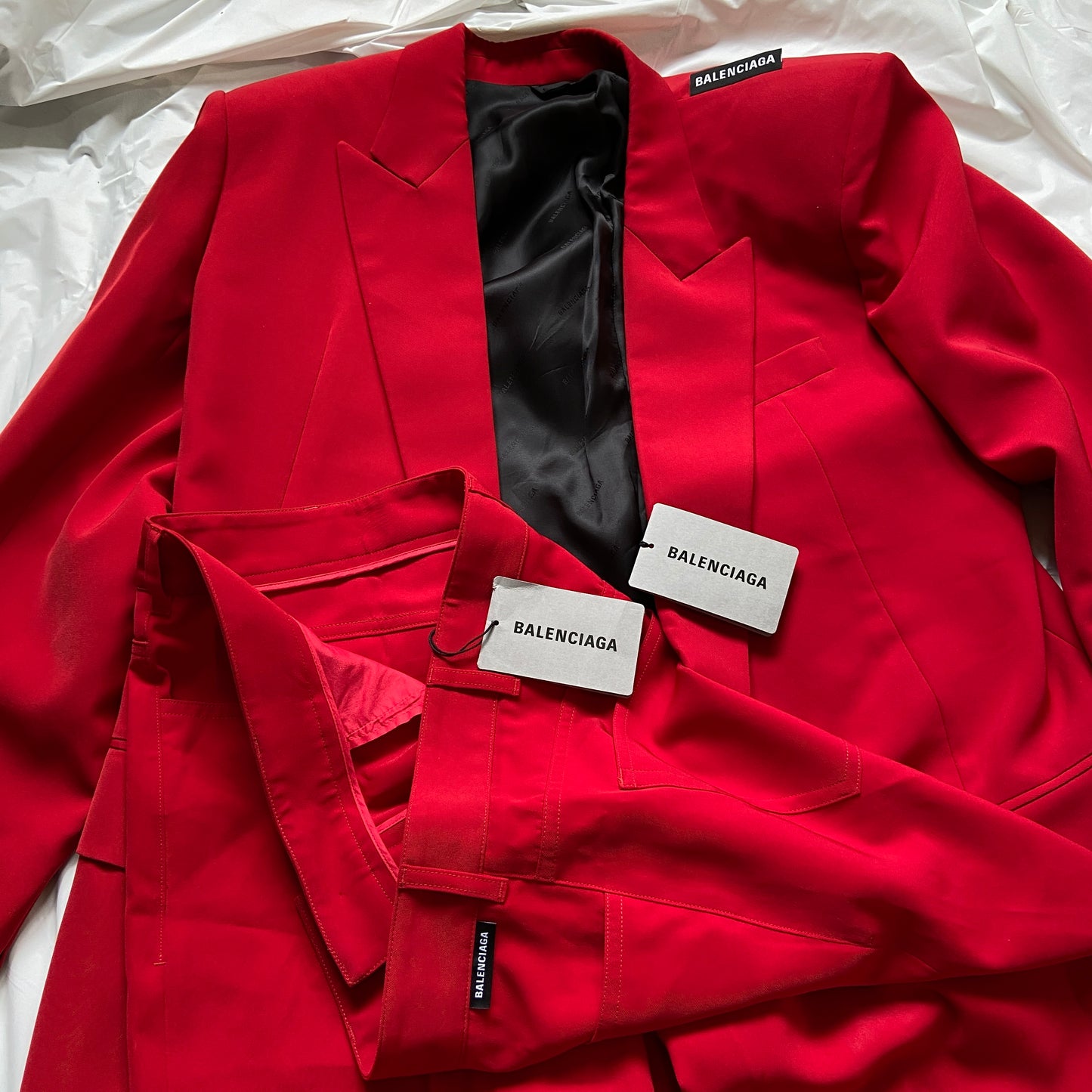 Balenciaga Bwnt ss19 runway set red 80s boxy shoulder blazer pants suit set 44