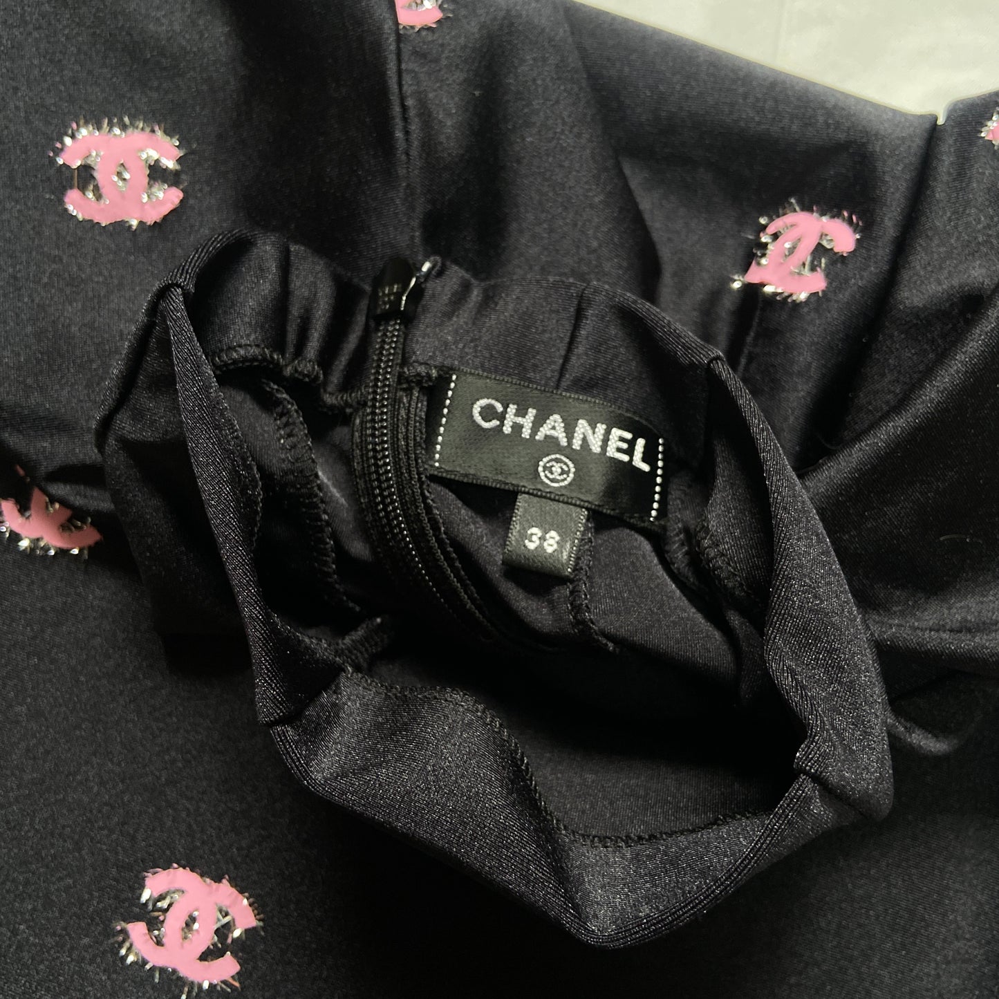 Chanel pink logo stretch top 38