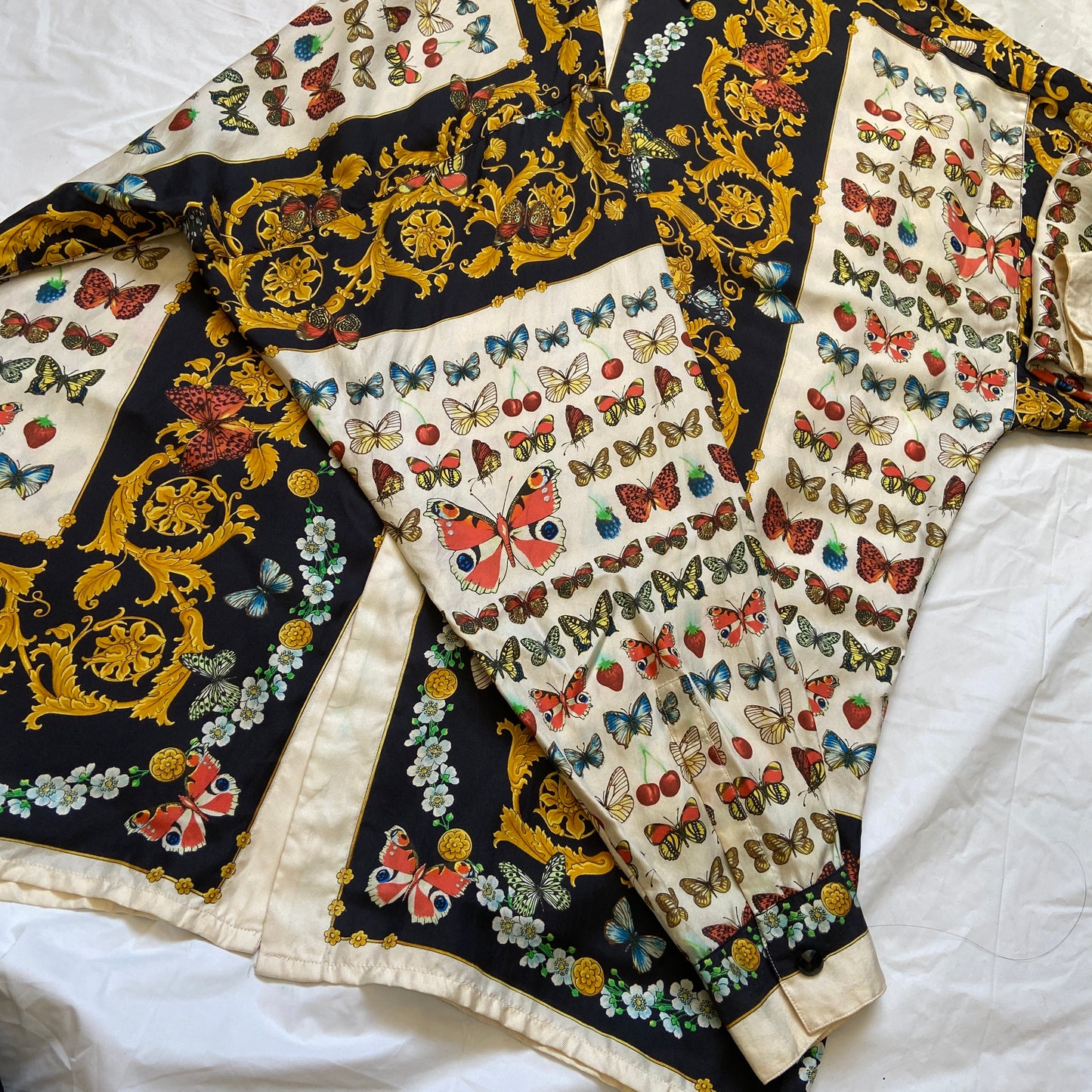 Gianni versace ss1995 butterfly print silk shirt