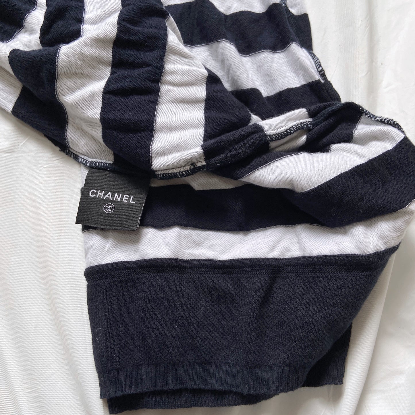 CHANEL 2010 p37 navy/white logo knit vest 38