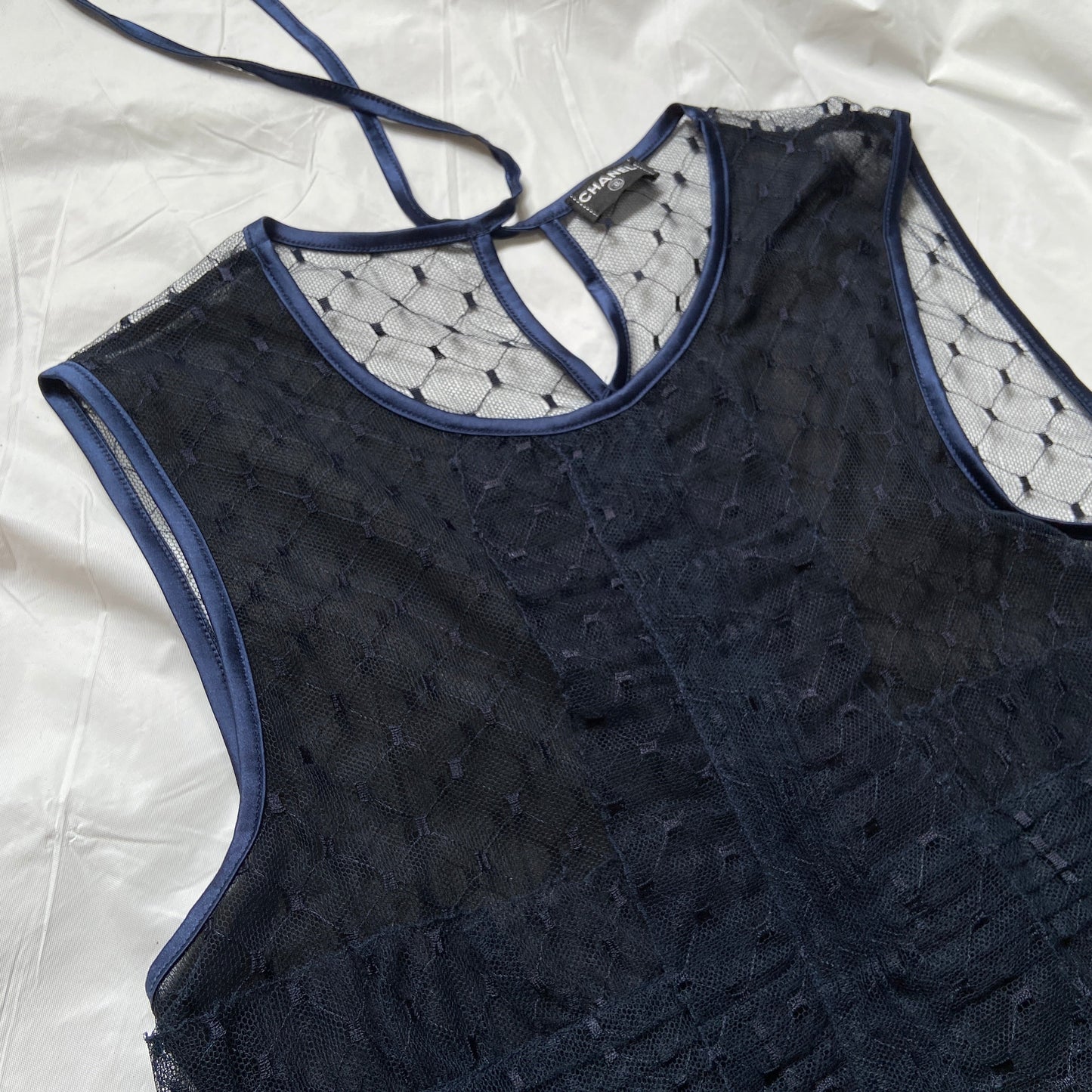 Chanel fall 2007 see through lace ruffled silk sleeveless top 38