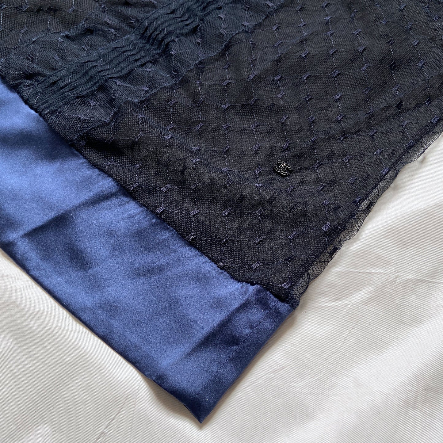 Chanel fall 2007 see through lace ruffled silk sleeveless top 38