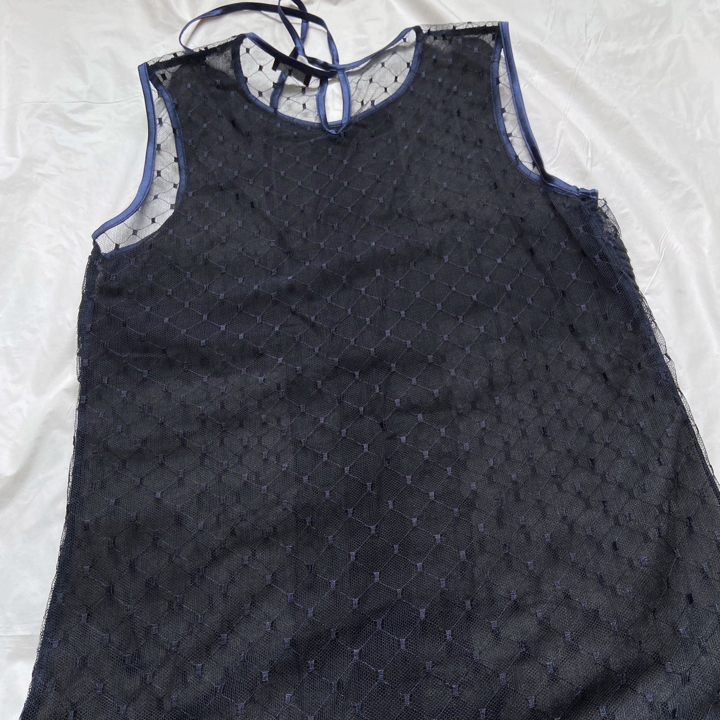 Chanel fall 2007 see through lace ruffled silk sleeveless top 38