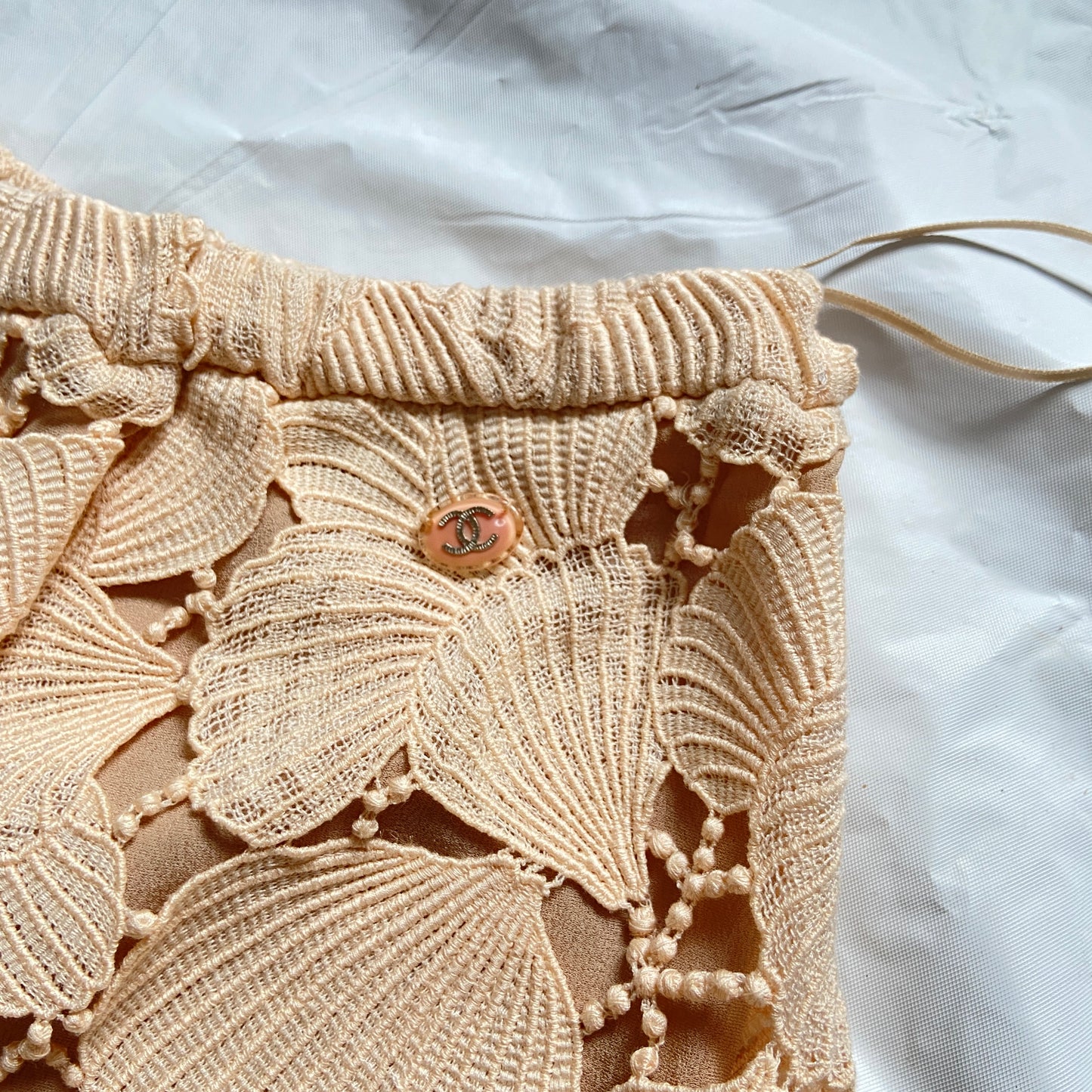 Chanel Karl seashell floral embroidery pink shorts 38