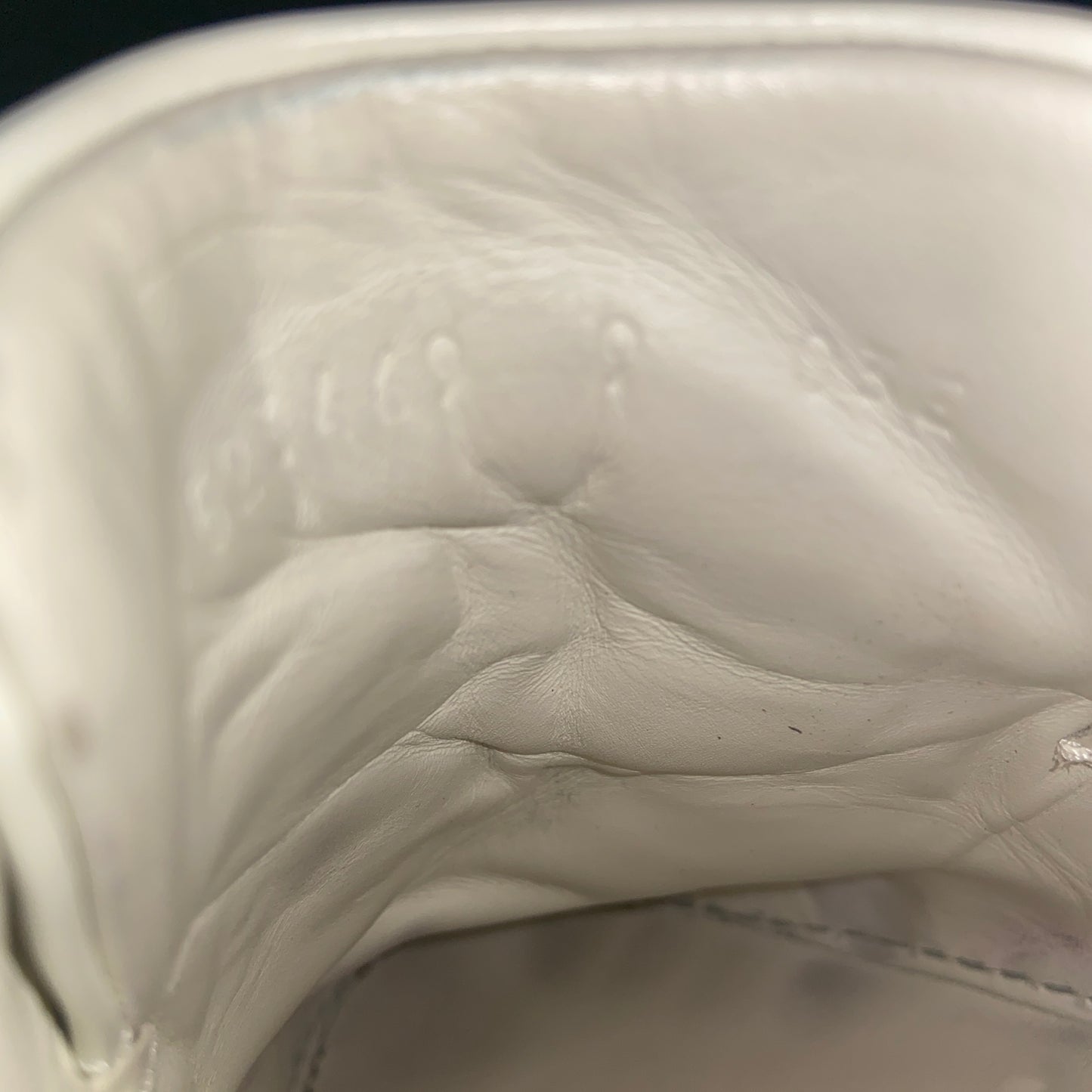 Gucci ace sneakers with gucci logo stripe 42