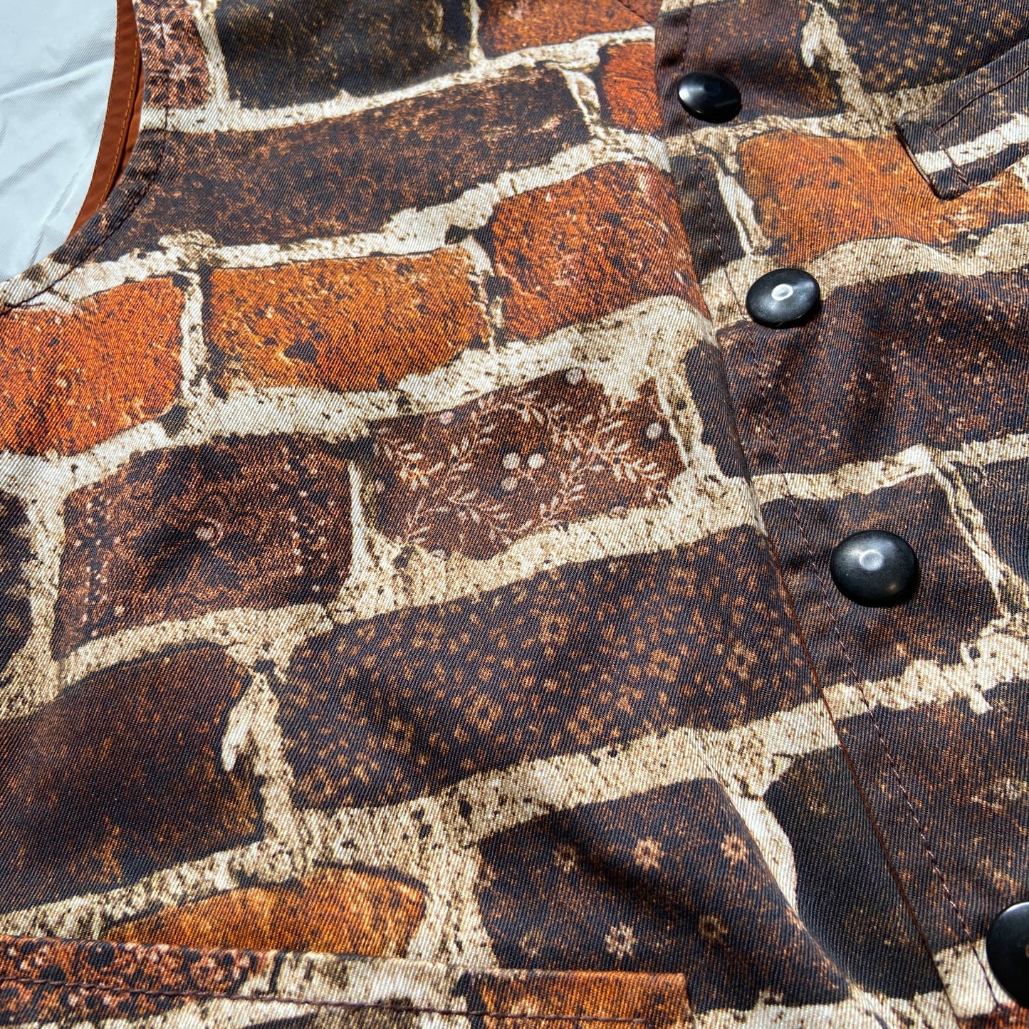 Jean paul Gaultier fw12 show-opening brick wall vest