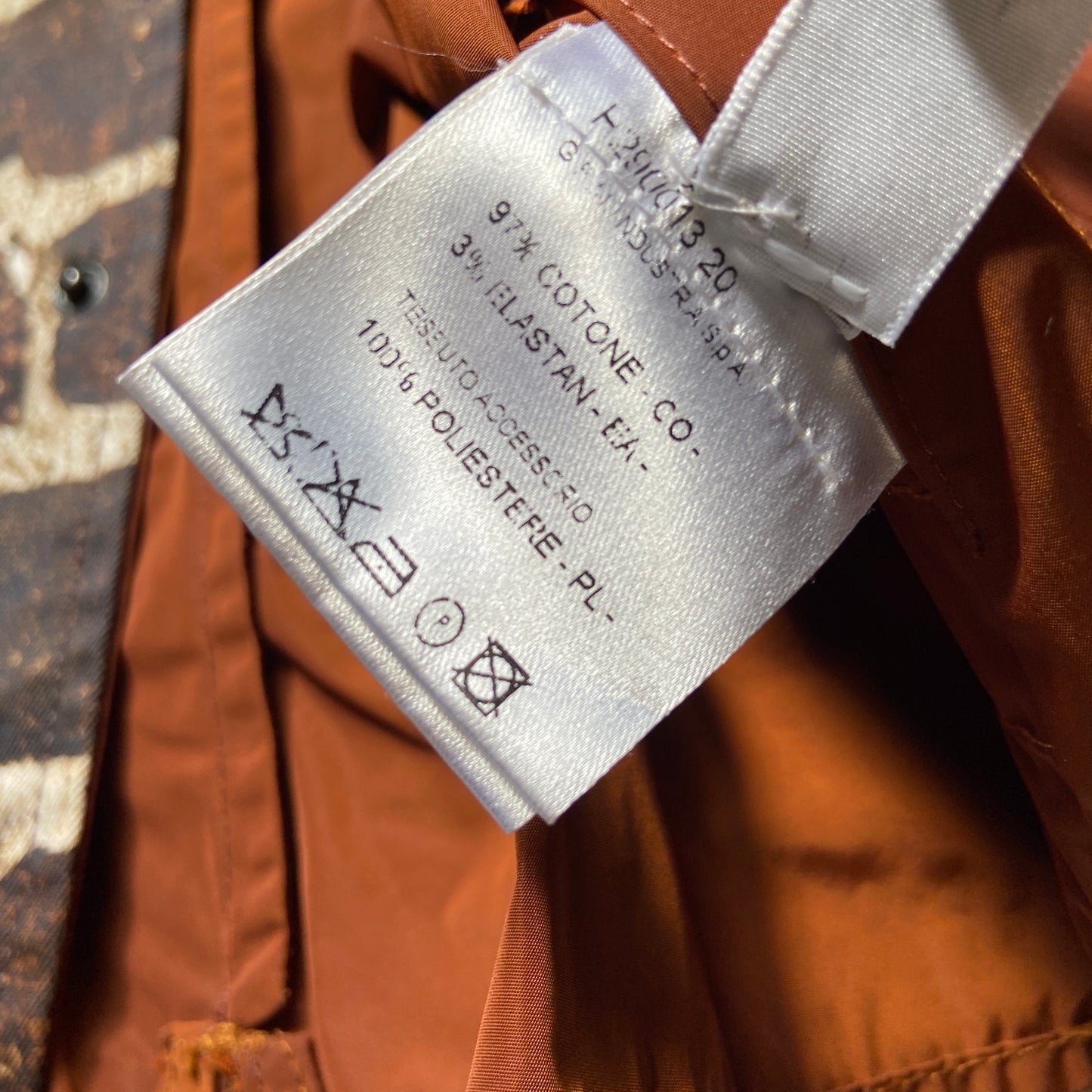 Jean paul Gaultier fw12 show-opening brick wall vest