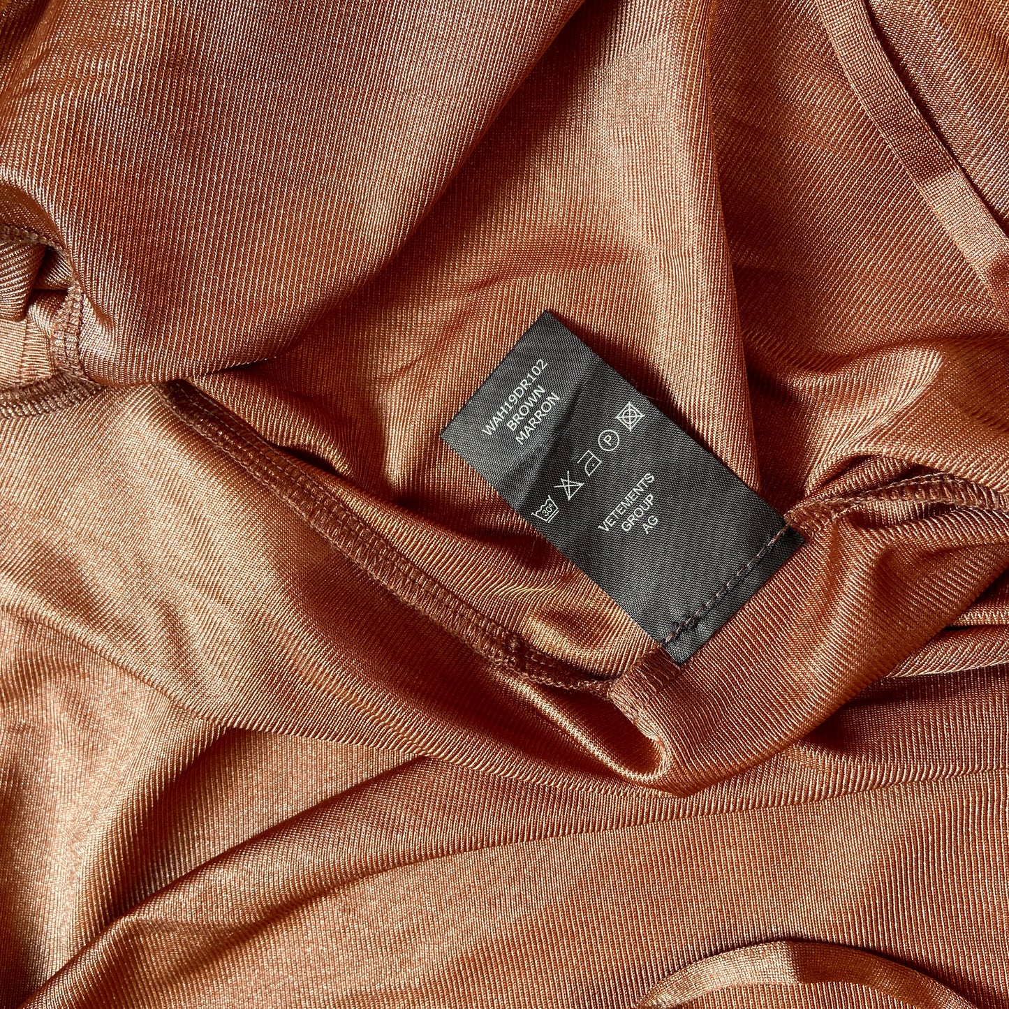 Vetements fall 2019 demna metallic brown floral ruffles lace robe dress