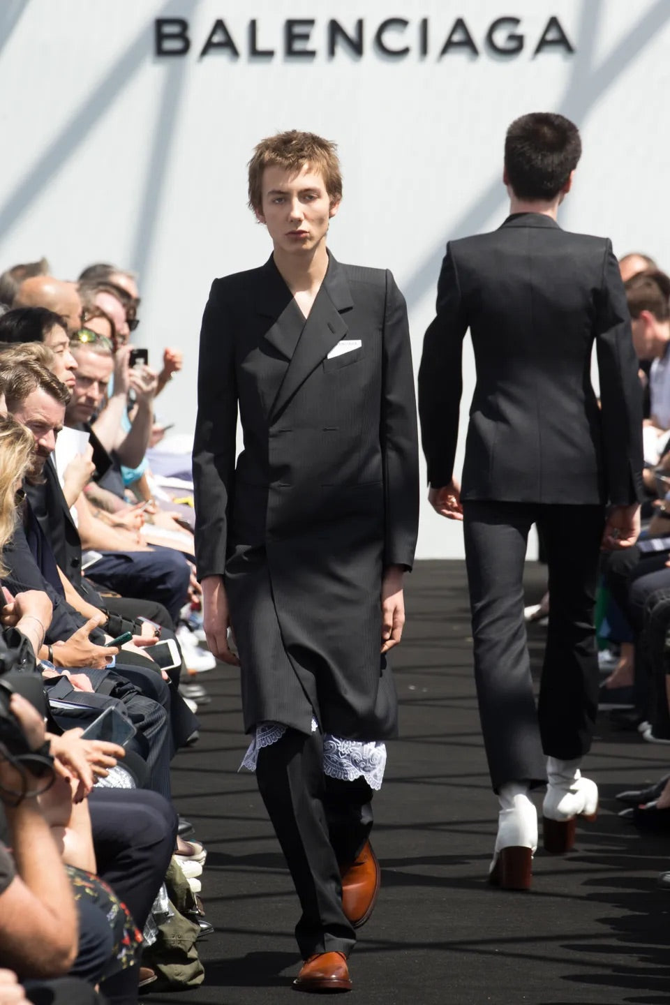 Balenciaga ss17 Double breasted coat with Shrunk shoulder padding 50