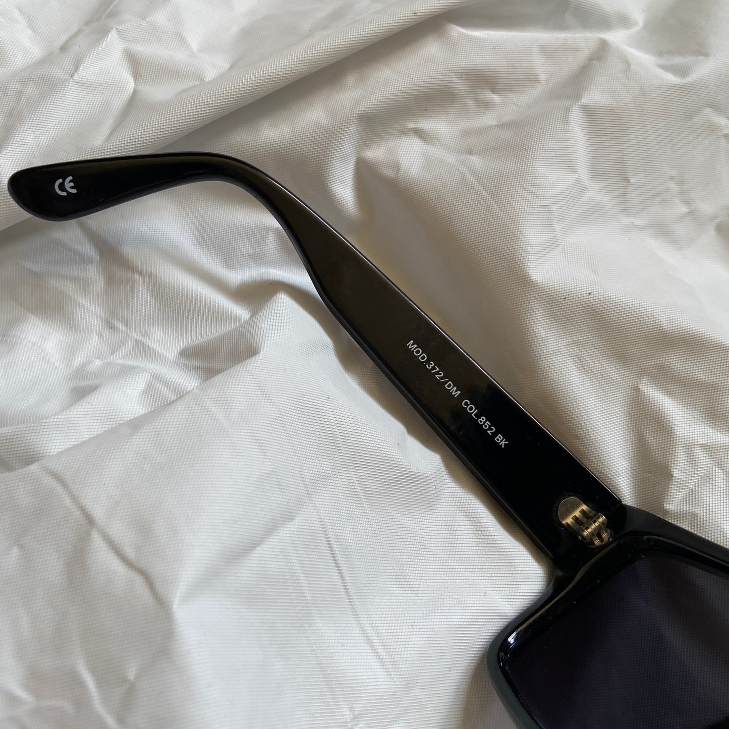 Gianni Versace logo gold embellished sunglasses with case