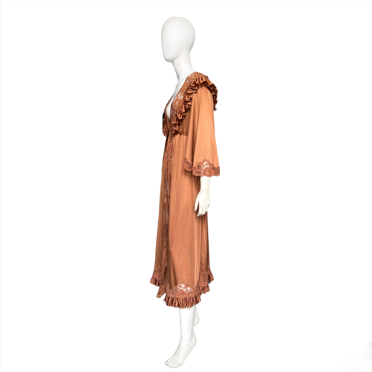 Vetements fall 2019 demna metallic brown floral ruffles lace robe dress