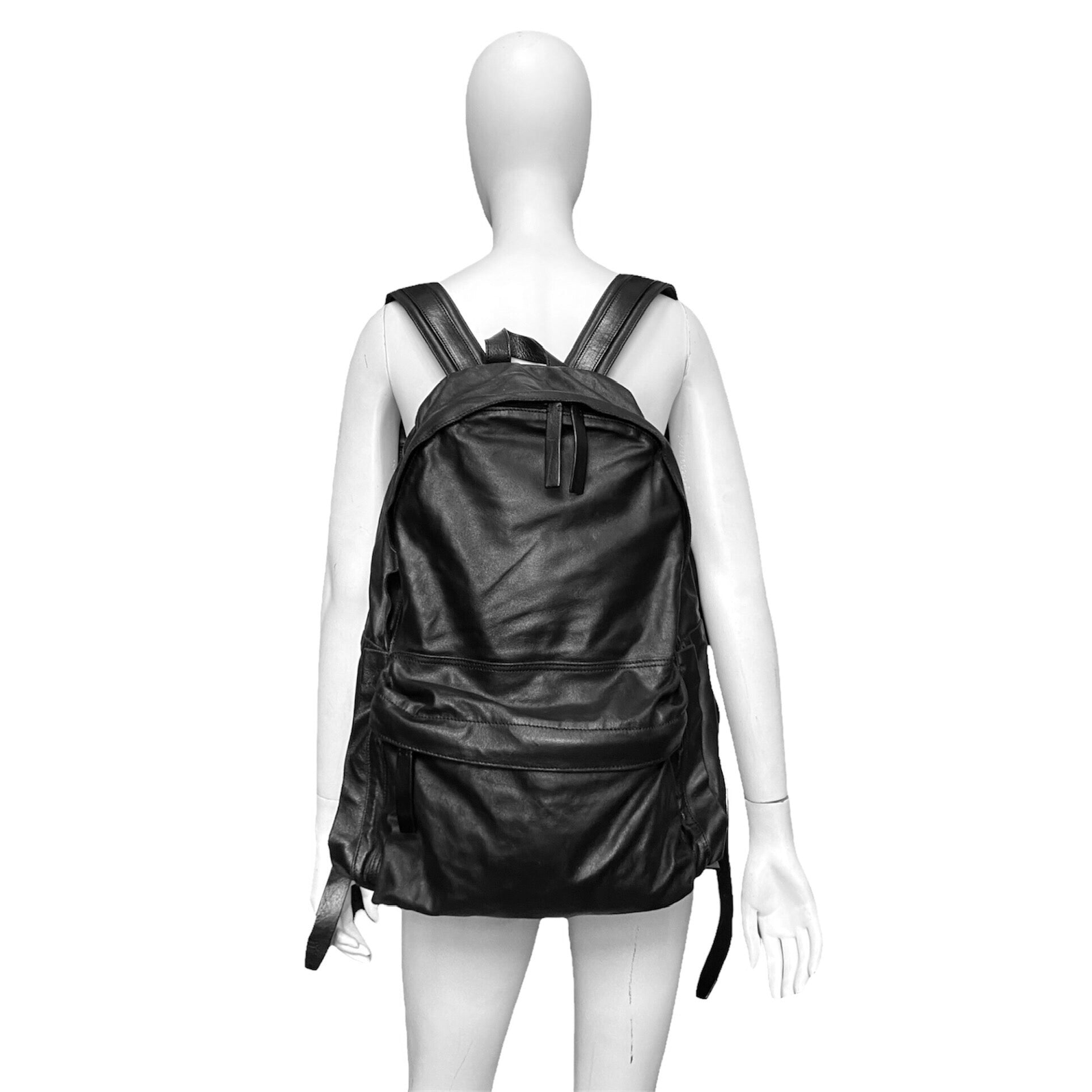 annmuu leather backpack The Asmund The crazy horse leather has a smooth texture Ann Demeulemeester Ann Demeulemeester Leather