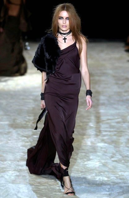 FINALE Gucci Fall 2002 Tom Ford Black Fitch Fur Pelt Stole with Leather & Silk Satin Ribbons