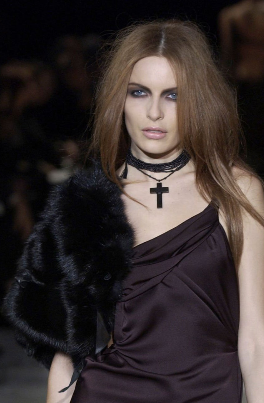 FINALE Gucci Fall 2002 Tom Ford Black Fitch Fur Pelt Stole with Leather & Silk Satin Ribbons