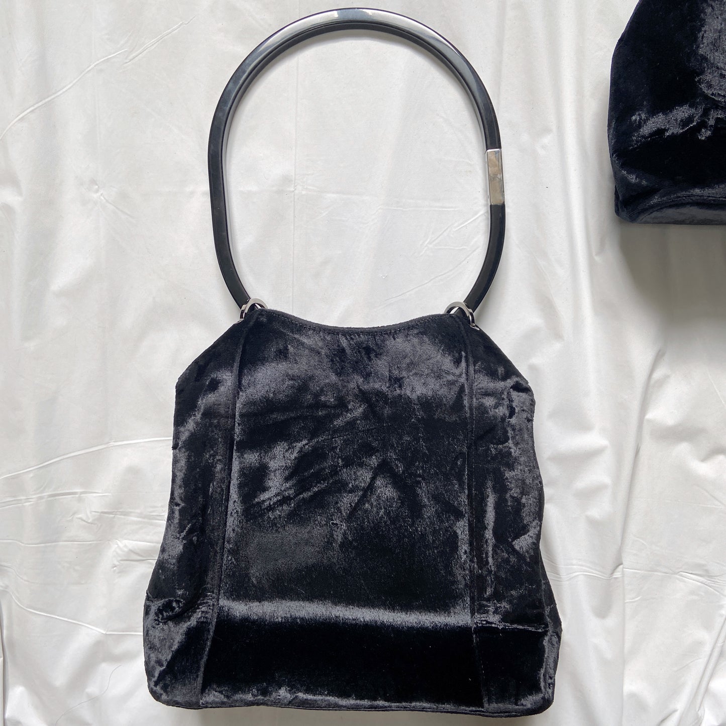 Gucci Fall 1999 Tom Ford Large Black Velvet Bucket Acrylic Ring Bag