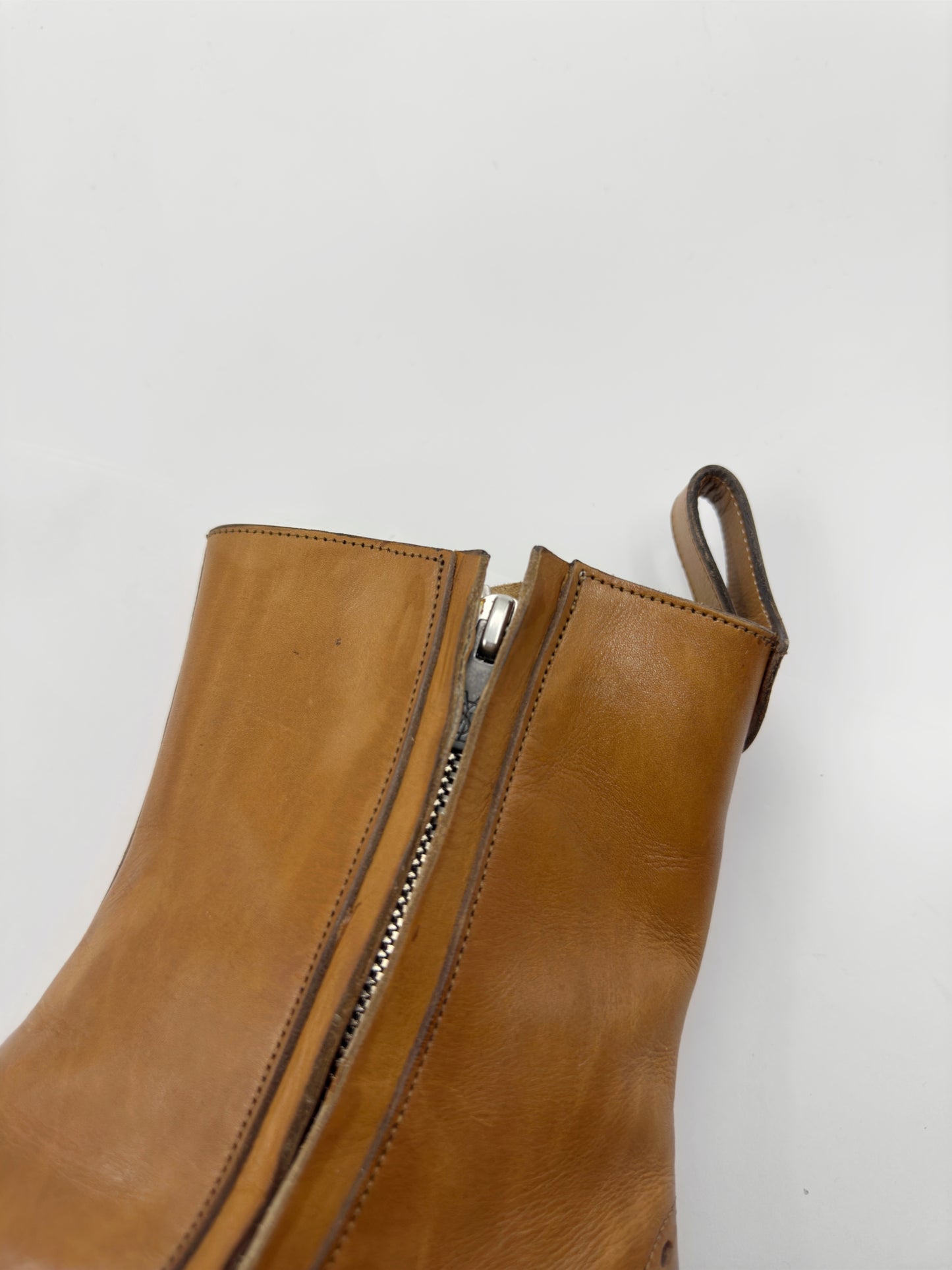 Yves Saint Laurent Rive Gauche Tom Ford Spring 2004 Men’s First Edition 65mm “Jonny” Brown Leather Wingtip Cuban Heeled Boots 44