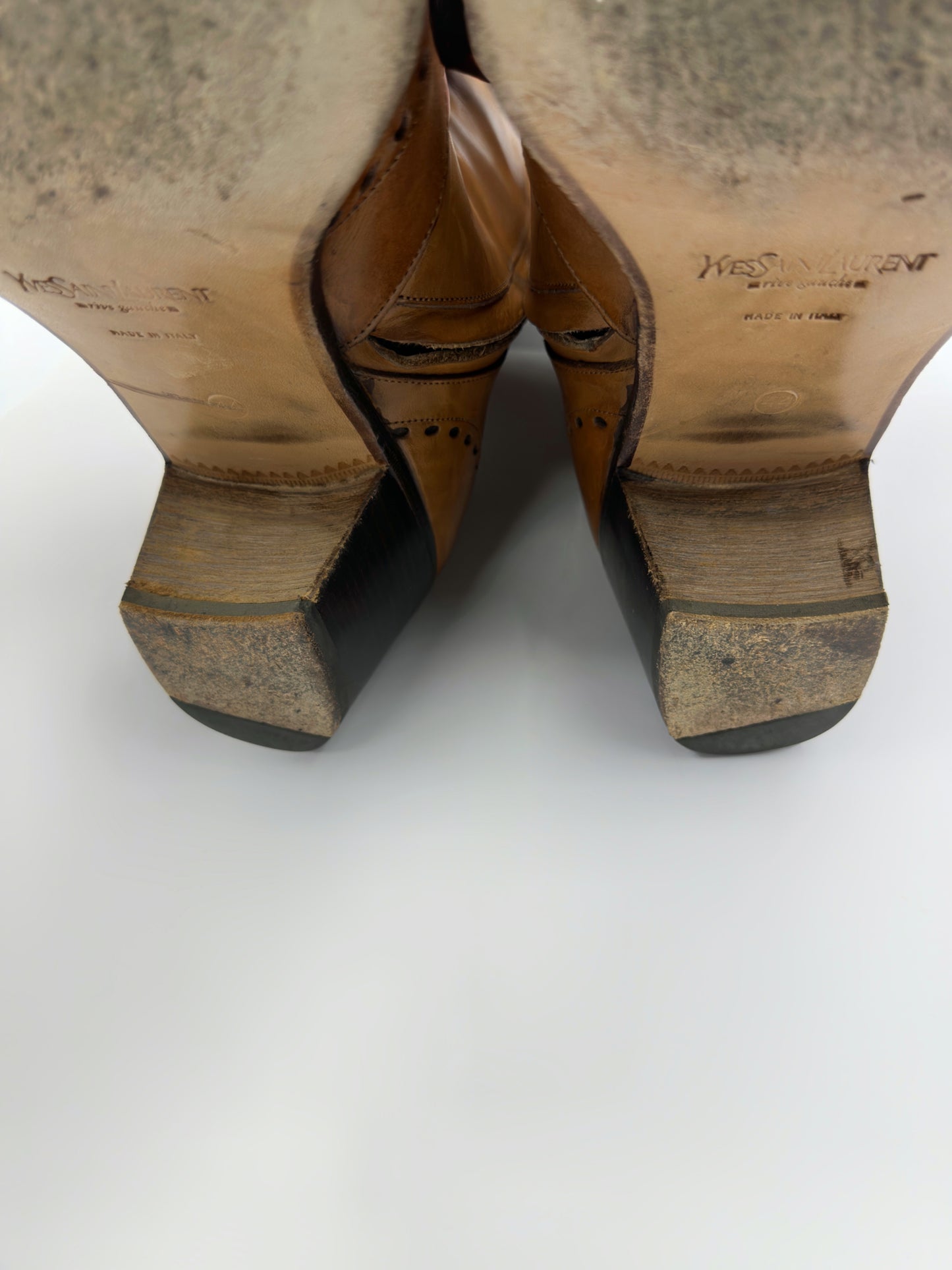 Yves Saint Laurent Rive Gauche Tom Ford Spring 2004 Men’s First Edition 65mm “Jonny” Brown Leather Wingtip Cuban Heeled Boots 44