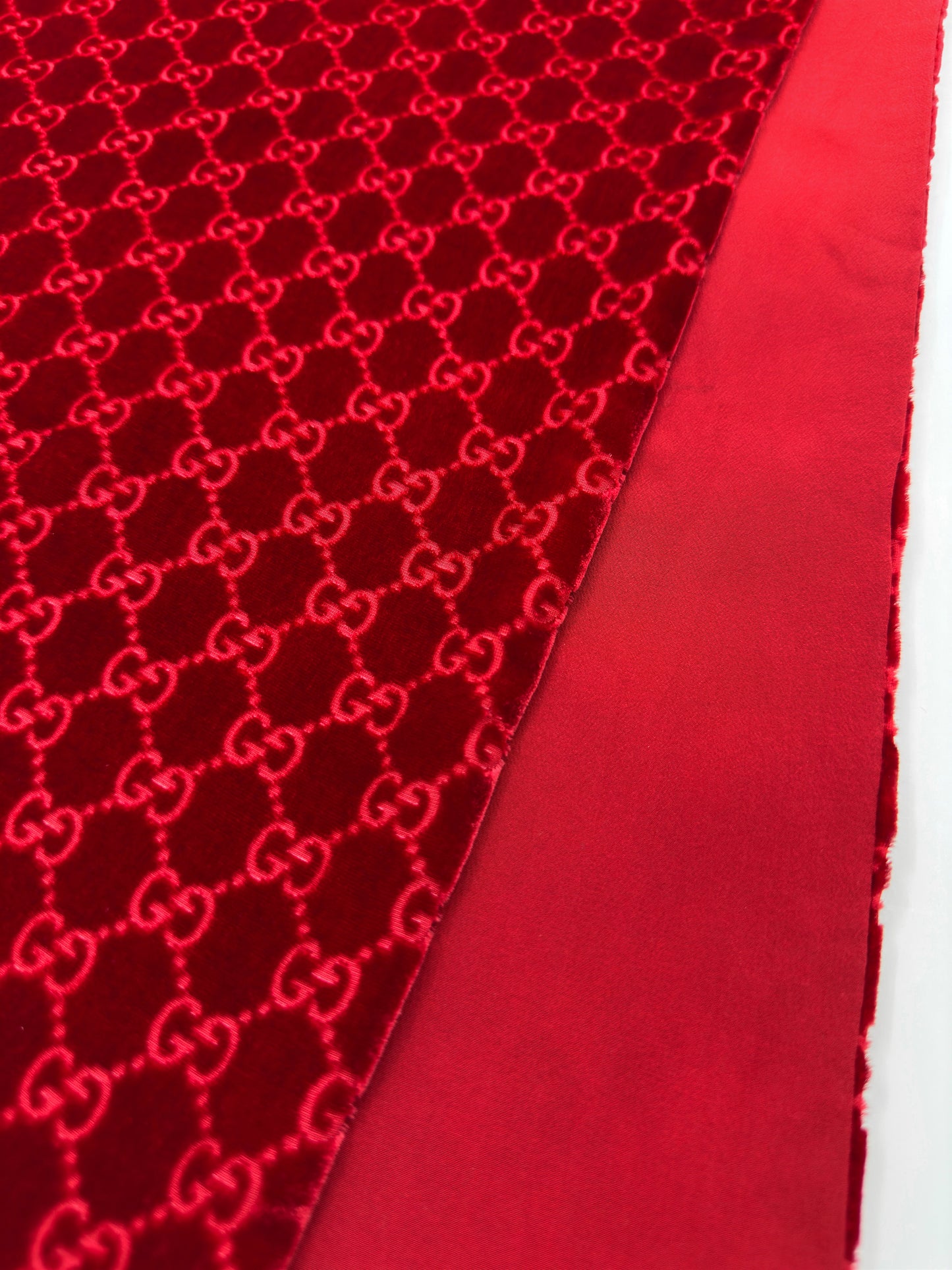 Gucci Fall 1997 Tom Ford Red Monogram Velvet Scarf