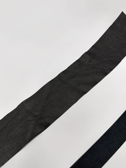 FINALE Gucci Fall 2002 Tom Ford Black Fitch Fur Pelt Stole with Leather & Silk Satin Ribbons