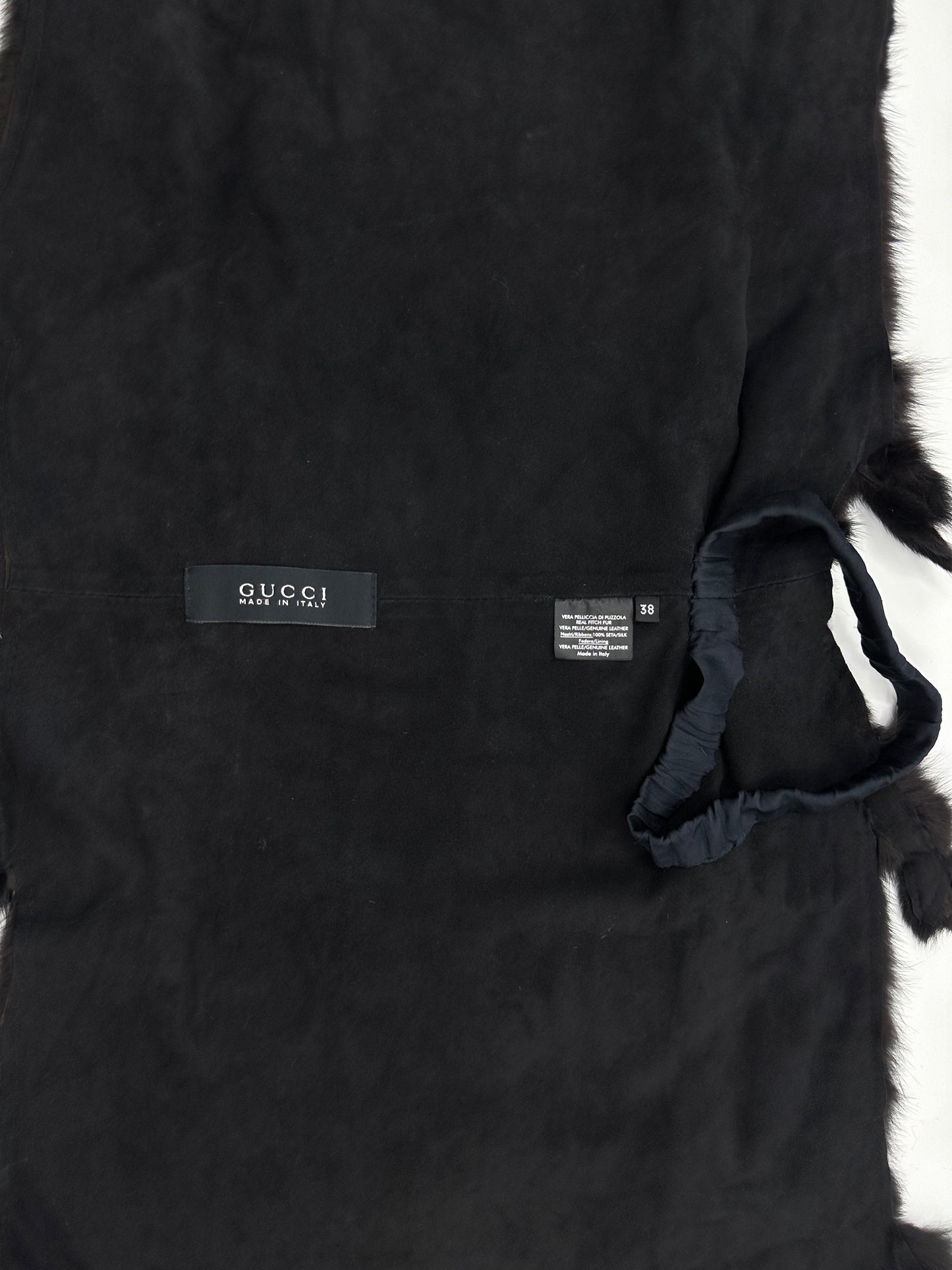 FINALE Gucci Fall 2002 Tom Ford Black Fitch Fur Pelt Stole with Leather & Silk Satin Ribbons