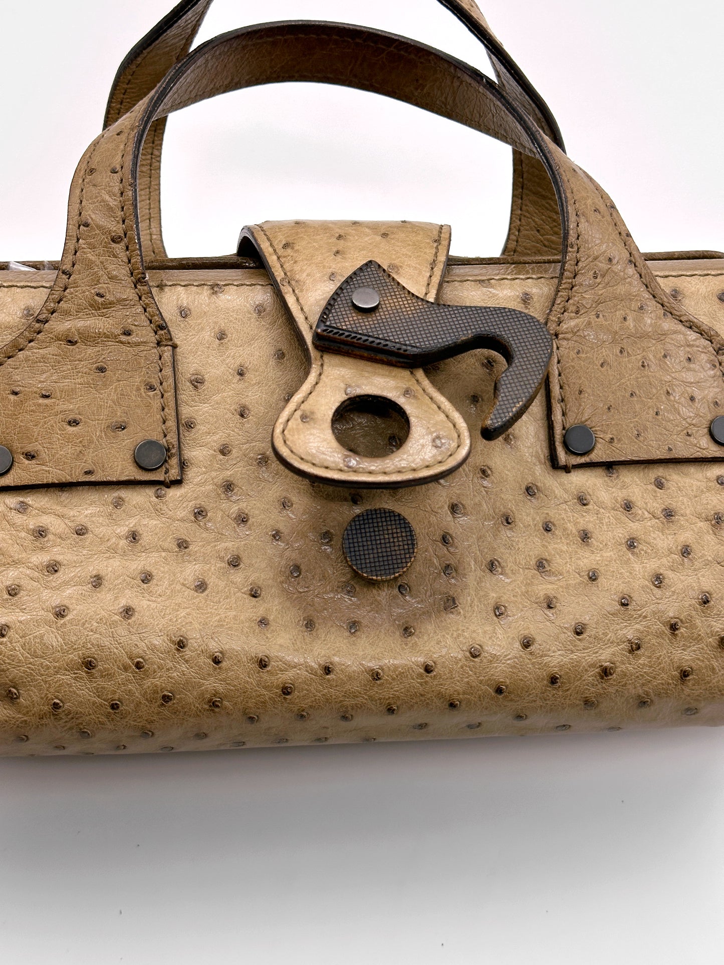 Gucci Fall 2002 Tom Ford Light Bark Beige Ostrich Leather Wooden Hook Doctors Bag Handbag