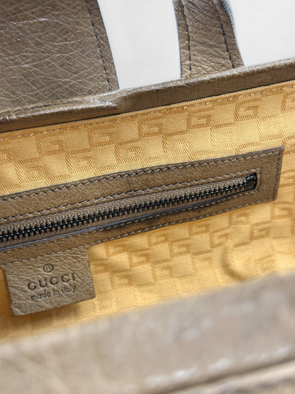 Gucci Fall 2002 Tom Ford Light Bark Beige Ostrich Leather Wooden Hook Doctors Bag Handbag