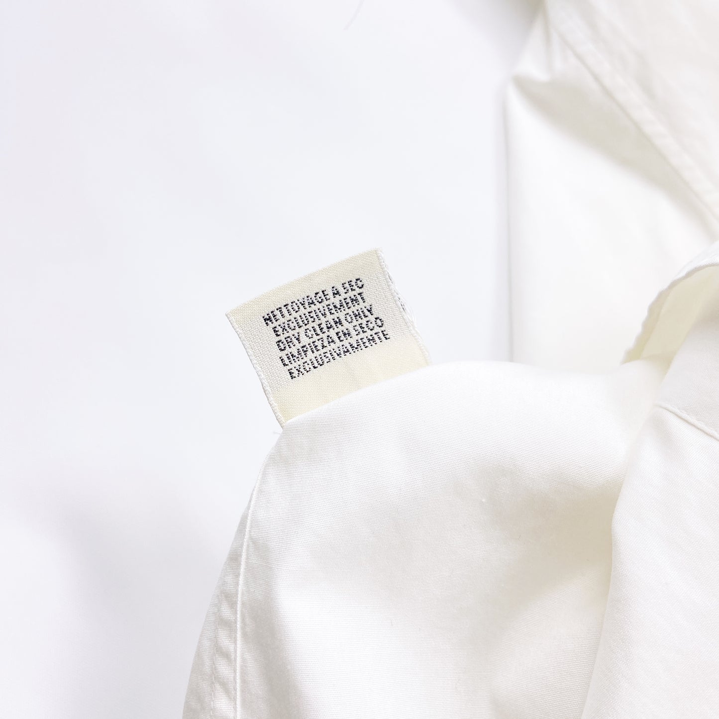 Hermès Fall 2001 Margiela White Collarless shirt