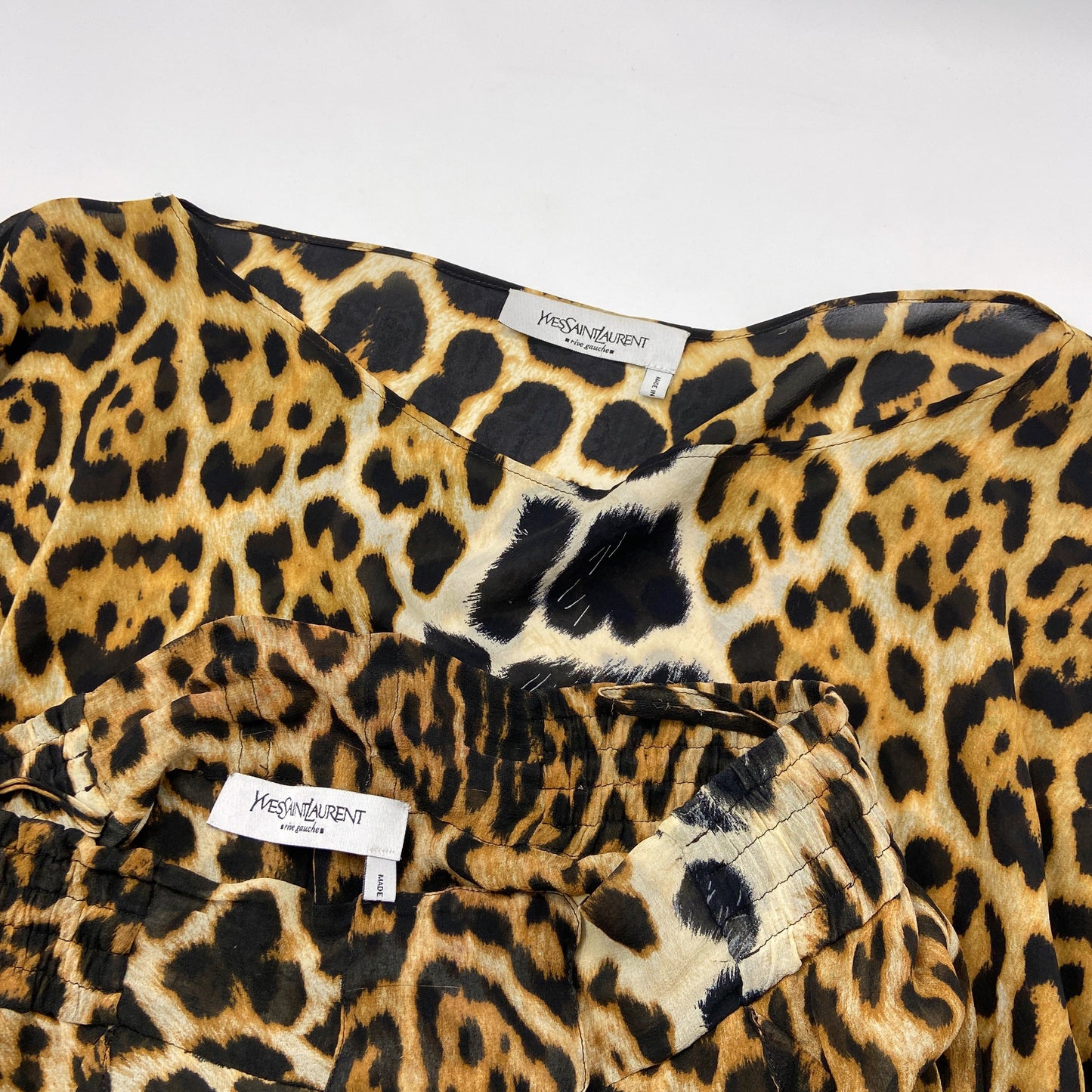 Yves Saint Laurent Rive Gauche Spring 2002 Tom Ford Iconic Runway Leopard/ Cheetah Print Oversized Silk Blouse Top 40