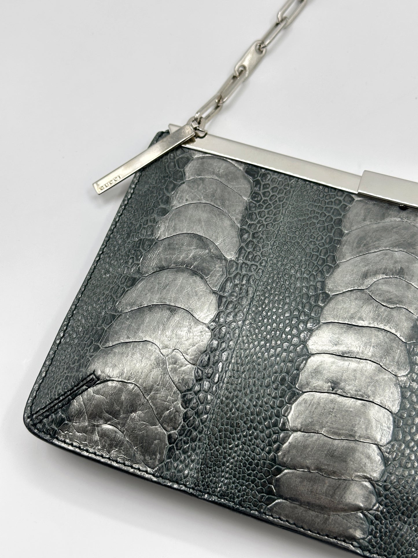 Gucci Spring 2000 Tom Ford Green & Silver Ostrich Leg Leather Chain Link Slim Clasp Clutch Bag